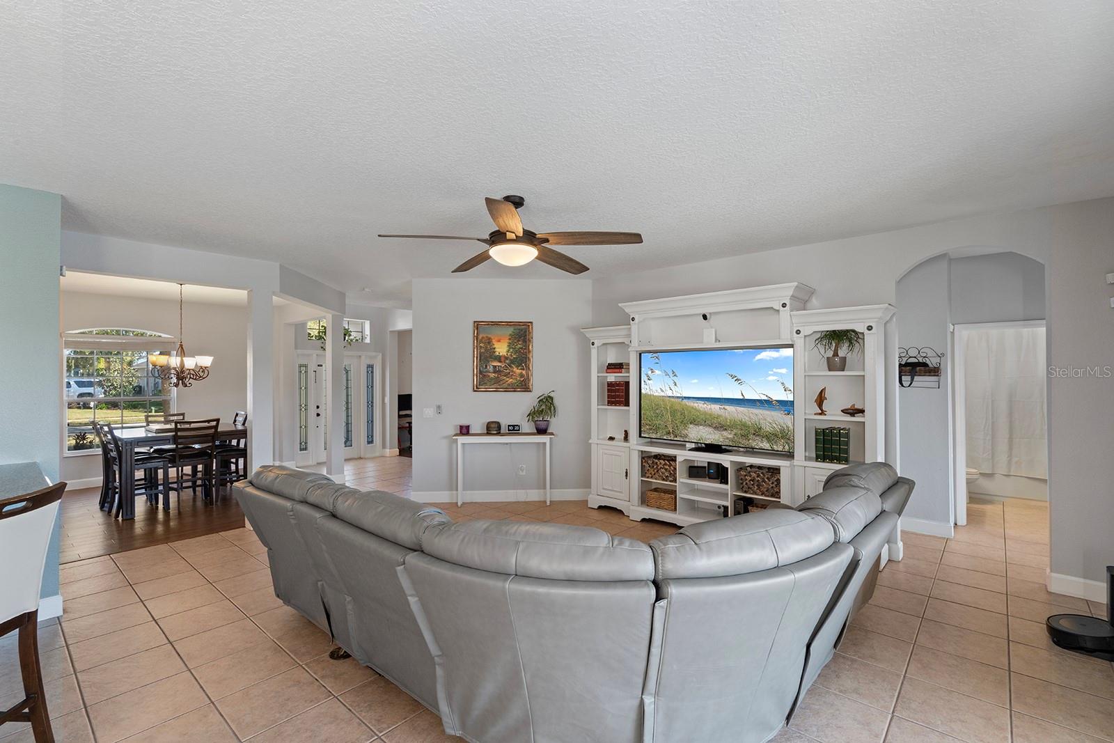 Image 8 of 72 For 4916 Parkview Drive