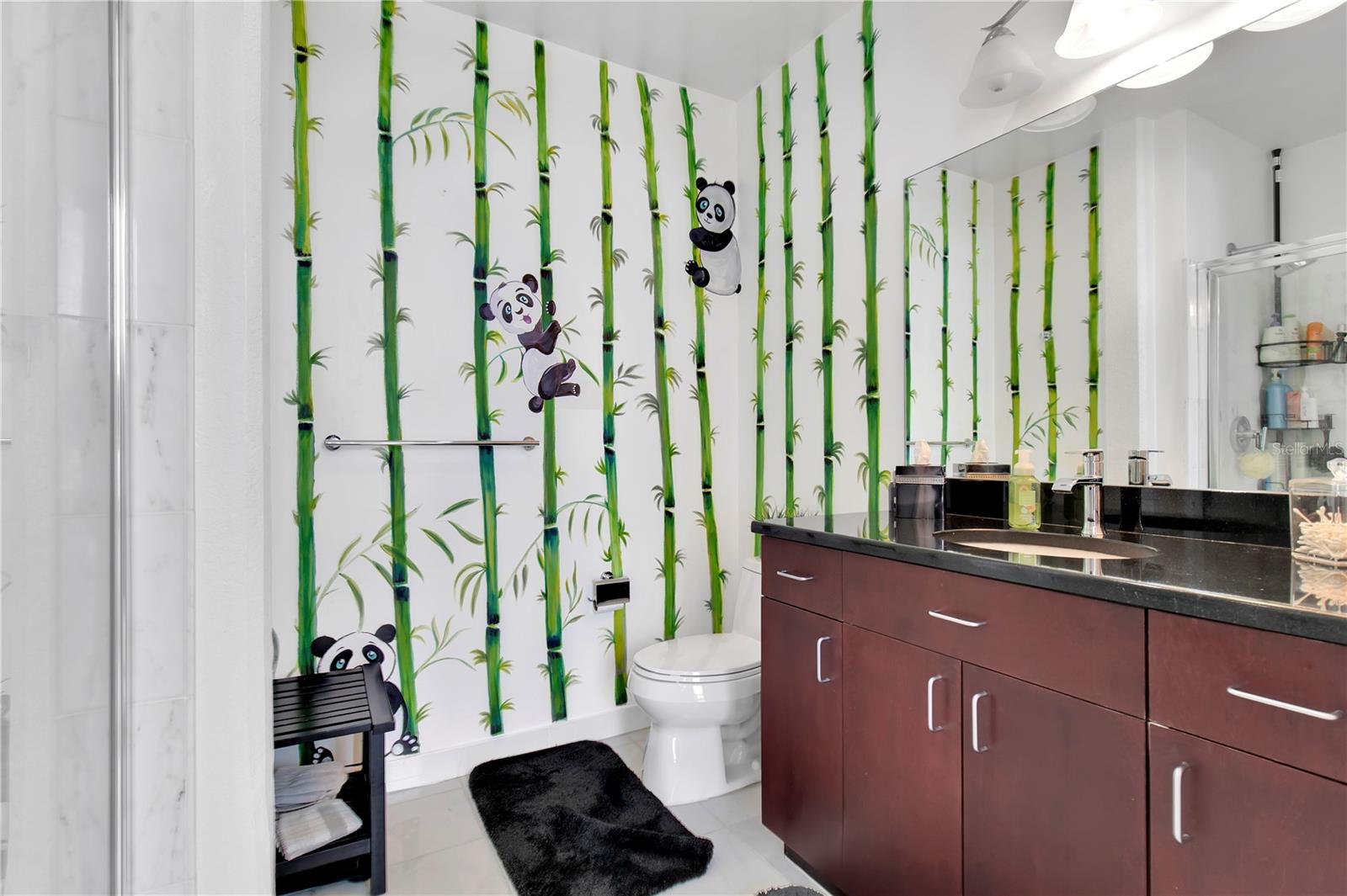 Image 25 of 61 For 150 Robinson Street 2002