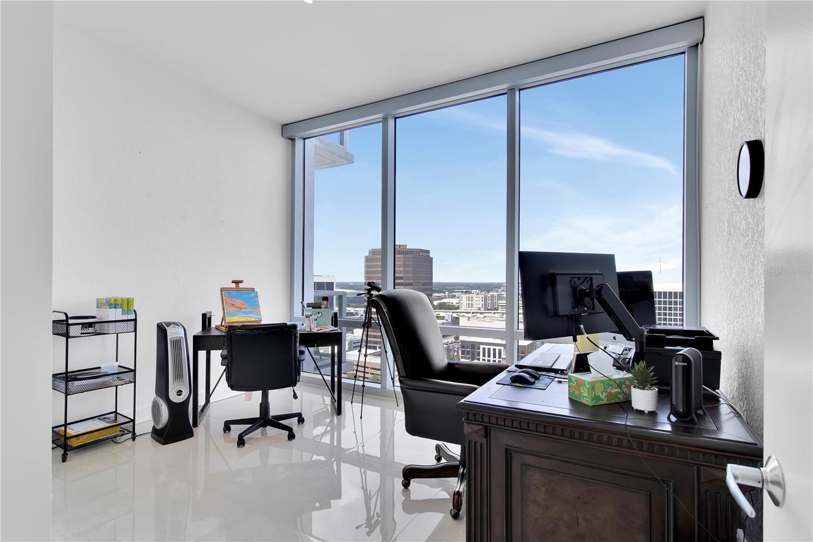 Image 27 of 61 For 150 Robinson Street 2002