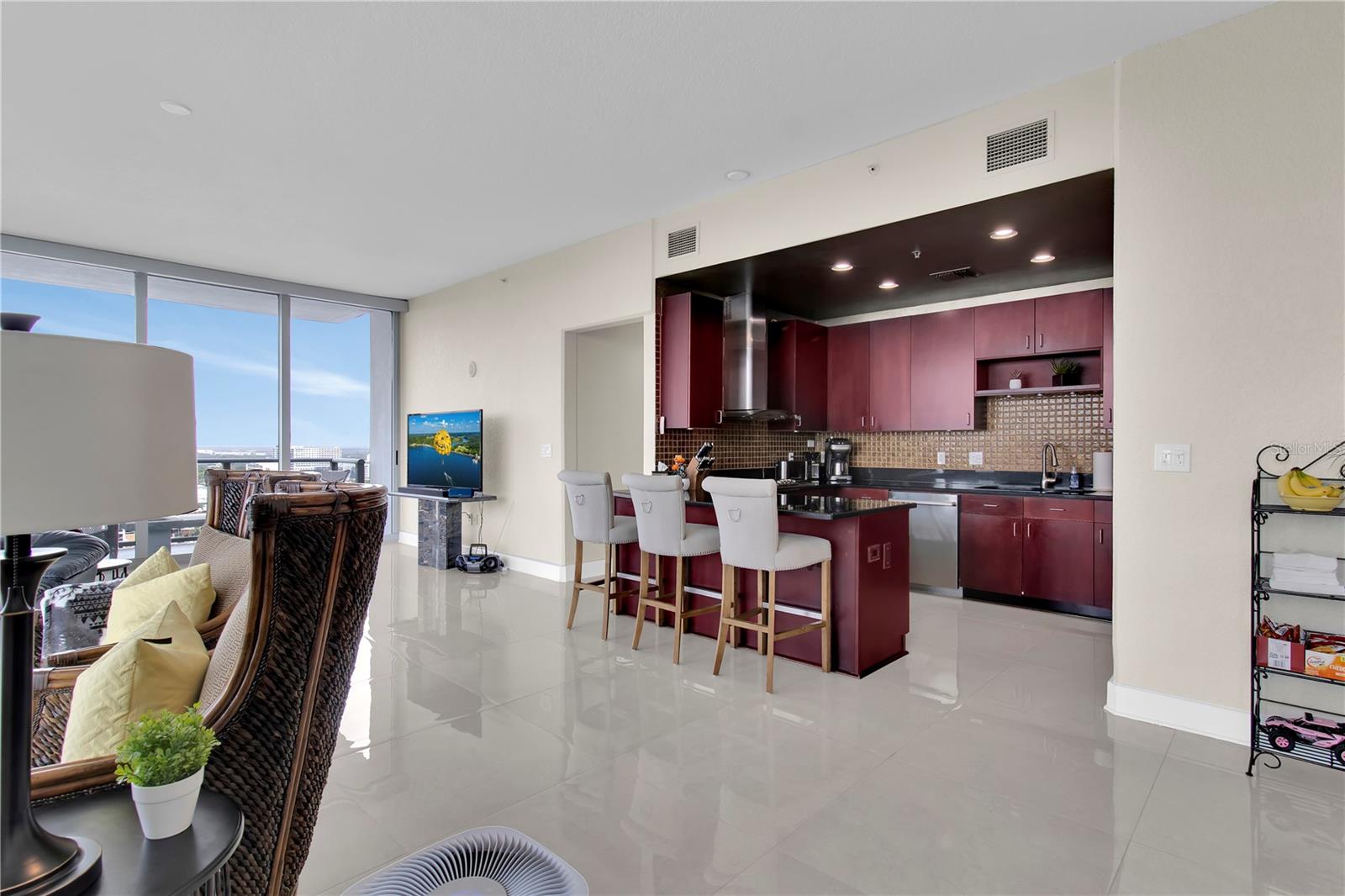 Image 59 of 61 For 150 Robinson Street 2002