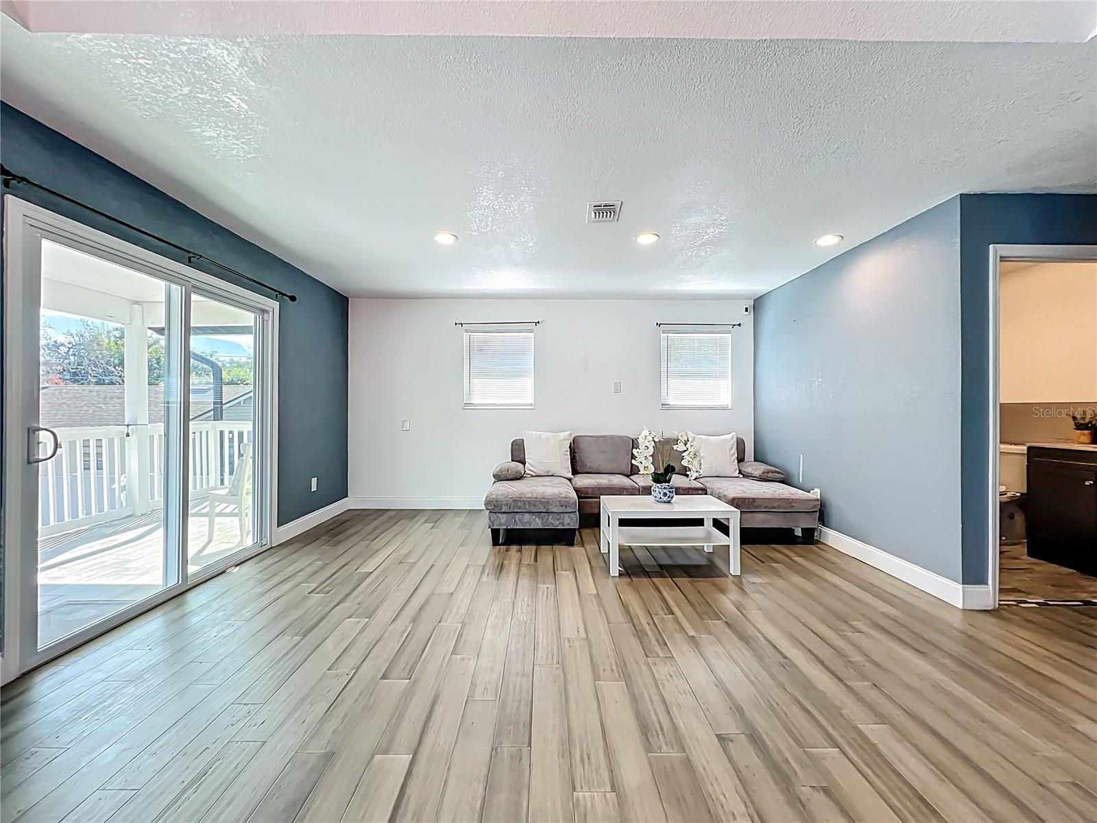 Image 22 of 51 For 423 Ololu Drive