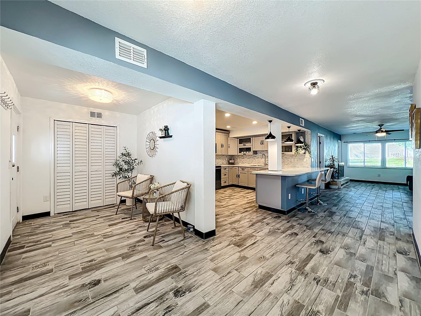 Image 6 of 51 For 423 Ololu Drive