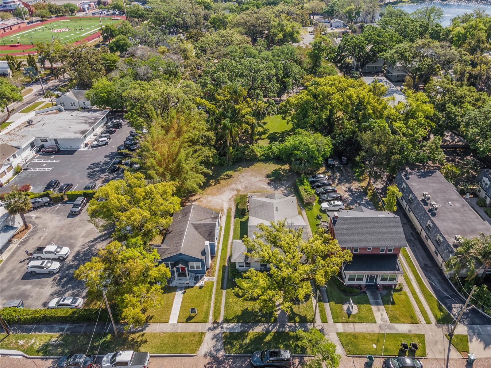 Image 6 of 8 For 827 Irma Avenue