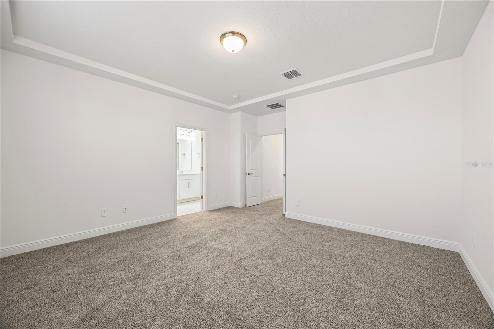 Image 11 of 18 For 16436 Silver Brook Way