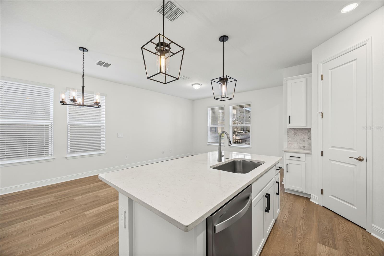 Image 4 of 18 For 16436 Silver Brook Way