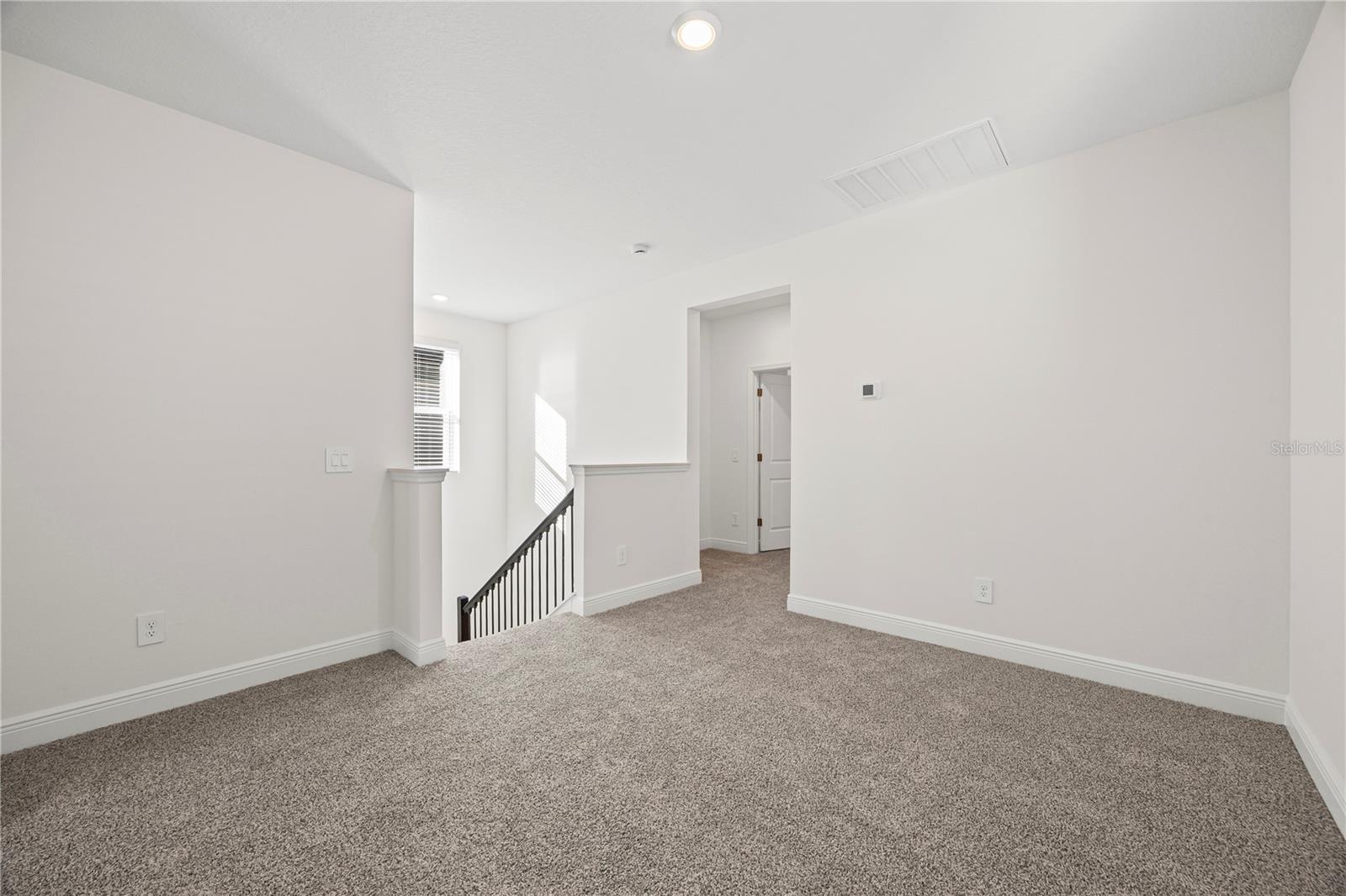 Image 9 of 18 For 16436 Silver Brook Way