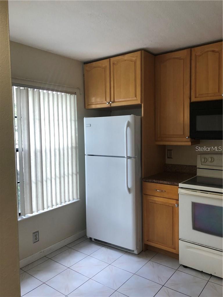 Image 7 of 17 For 803 Pine Ridge Road C