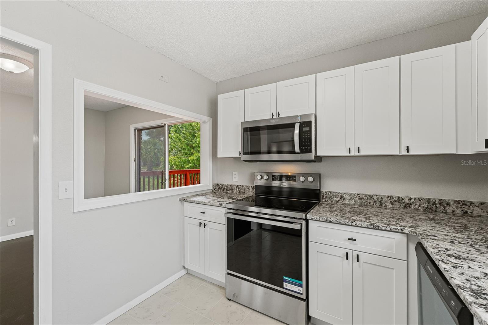 Image 13 of 37 For 47 Kathy Drive