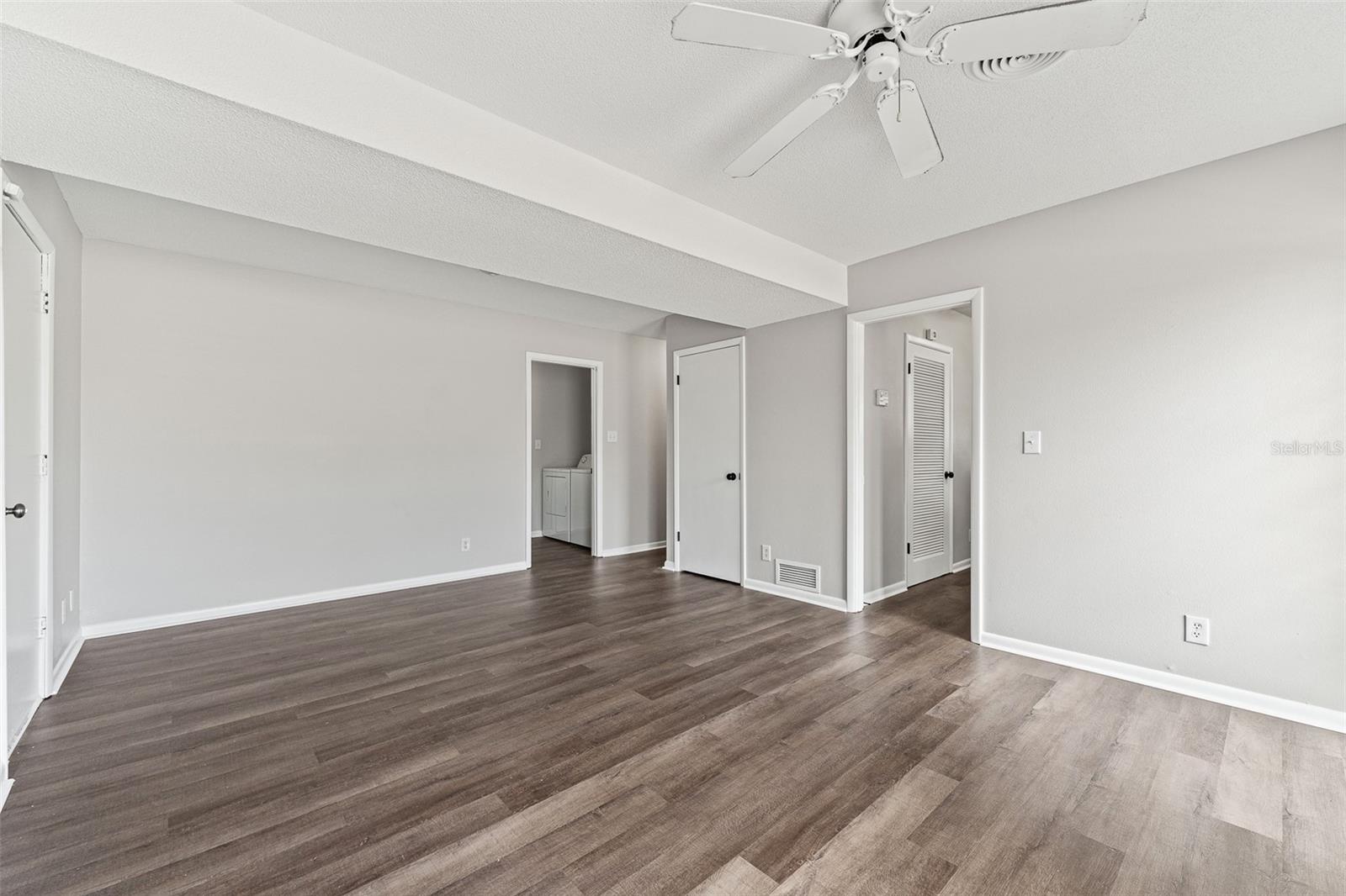 Image 18 of 37 For 47 Kathy Drive