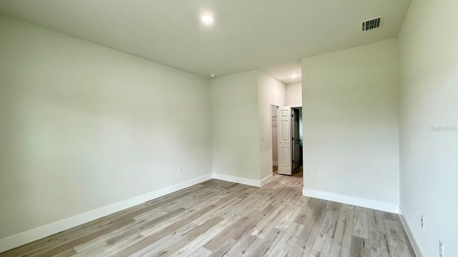 Image 17 of 38 For 2148 155th Lane