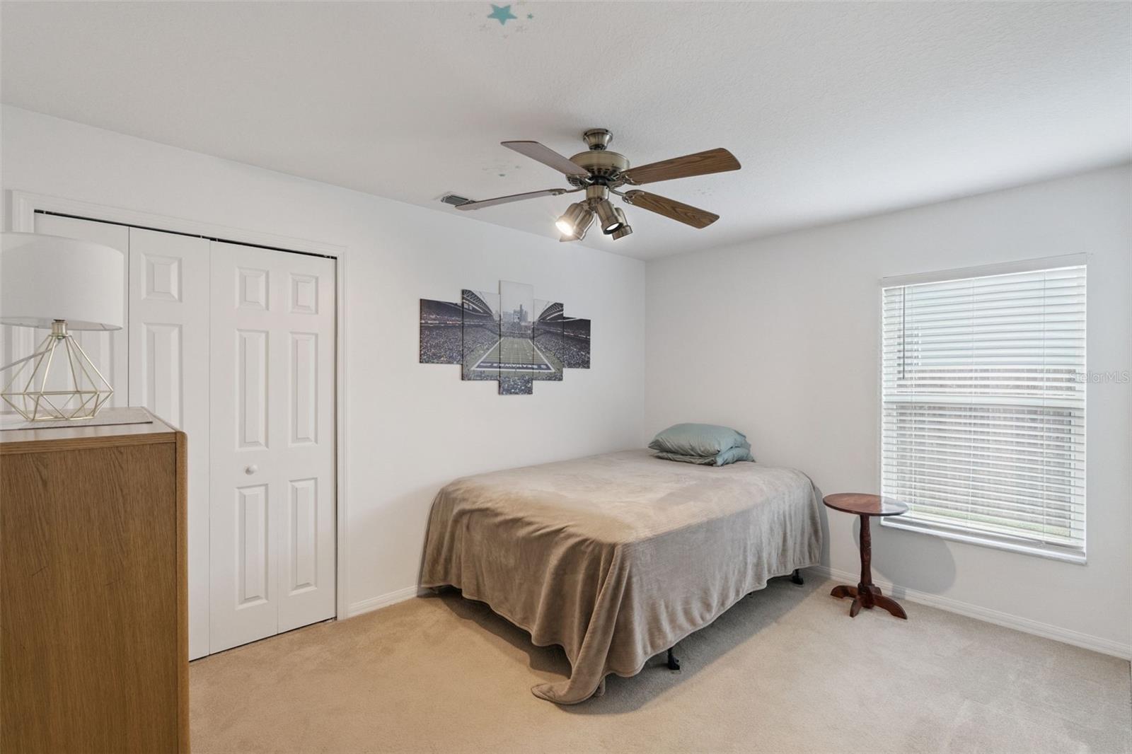 Image 16 of 31 For 2437 Cliffdale Street