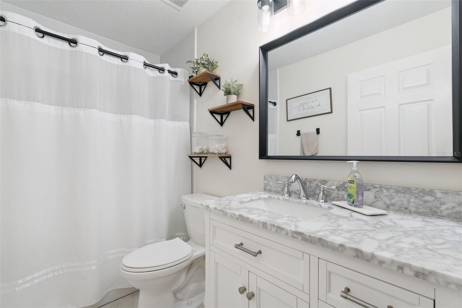 Image 17 of 31 For 2437 Cliffdale Street