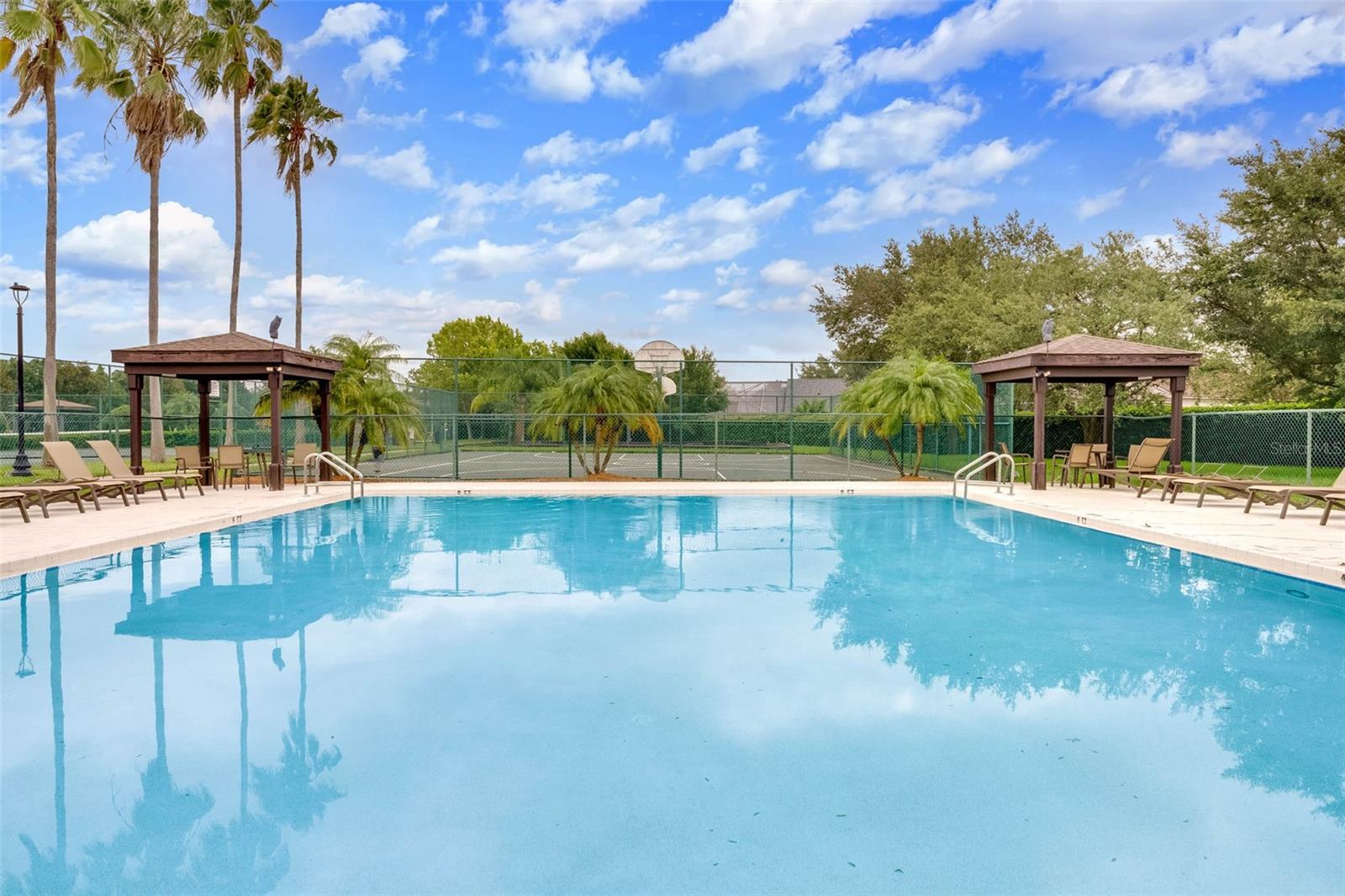 Image 24 of 31 For 2437 Cliffdale Street