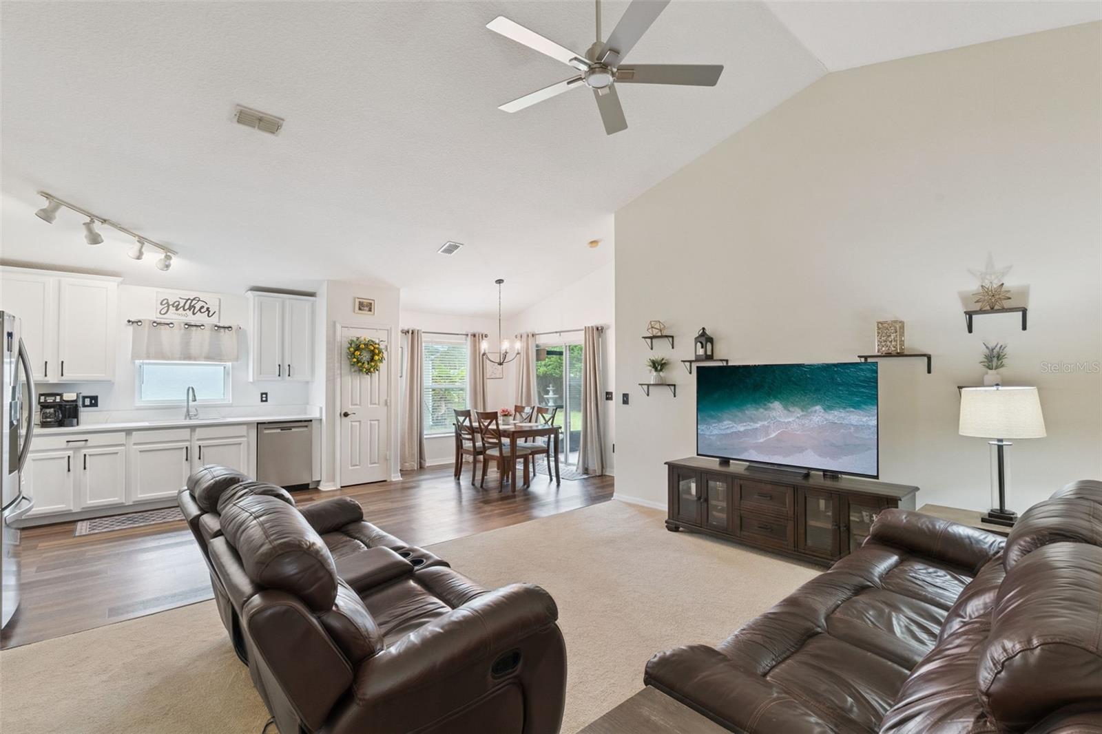 Image 9 of 31 For 2437 Cliffdale Street