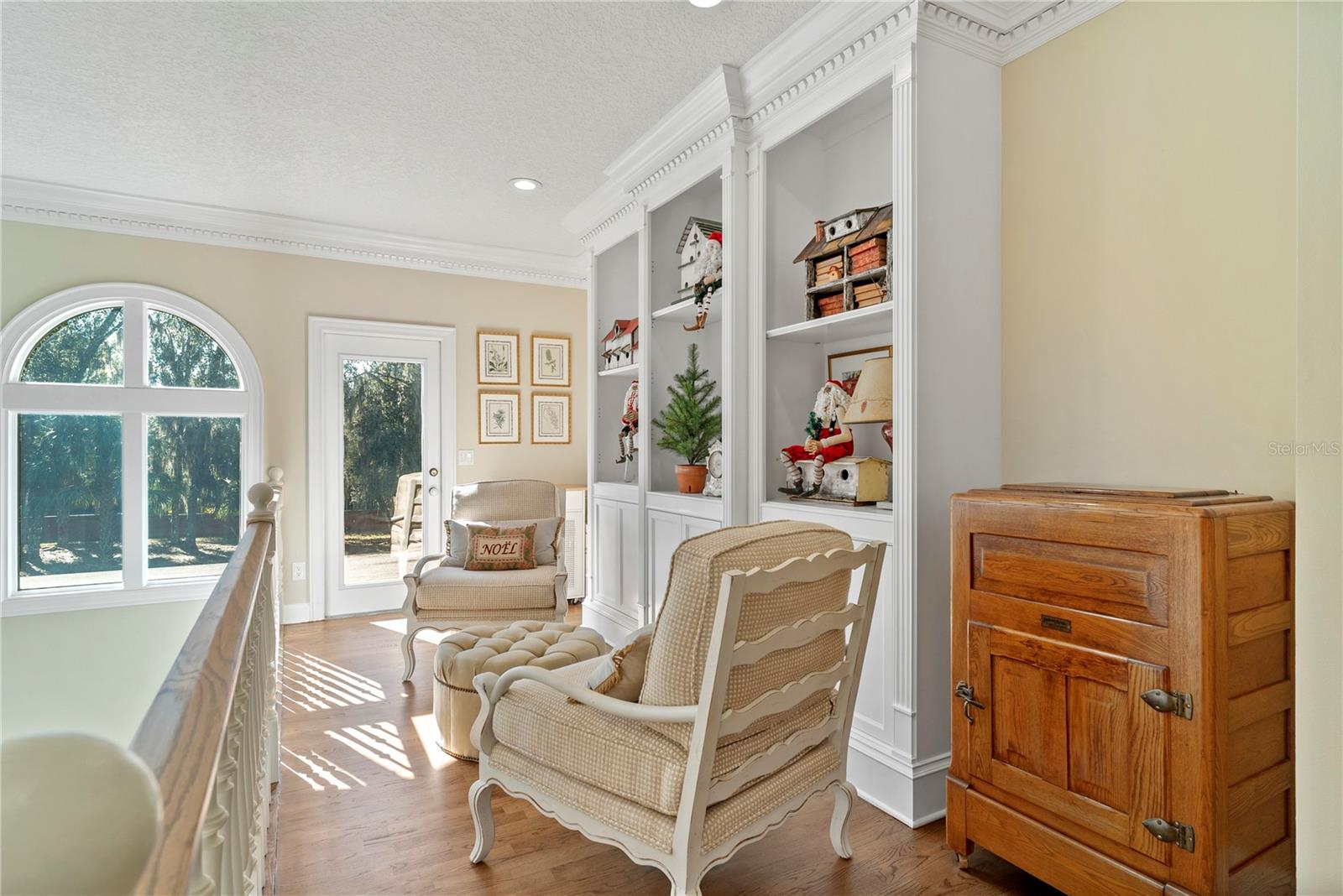 Image 33 of 57 For 1879 Arlington Court