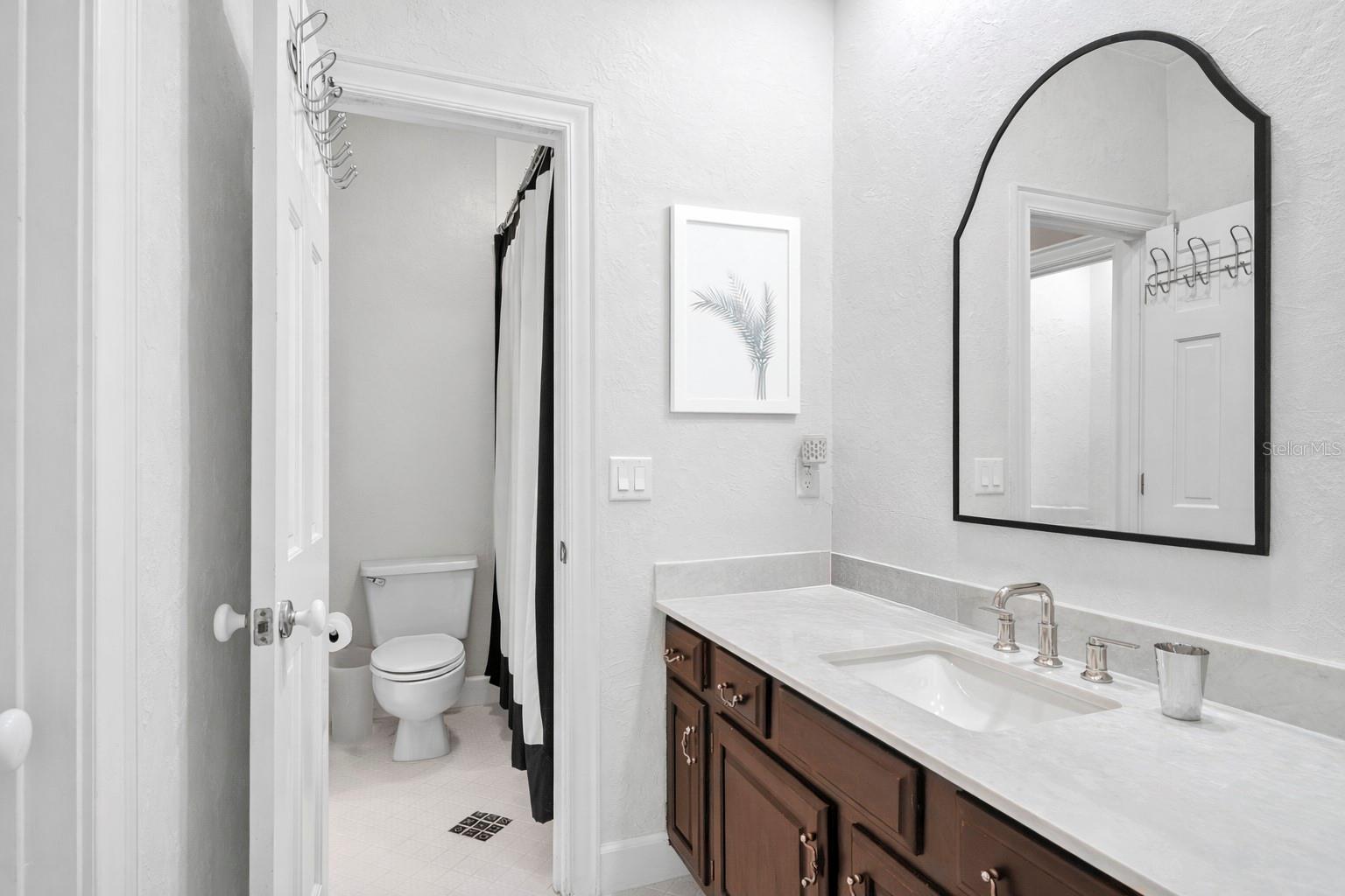 Image 39 of 57 For 1879 Arlington Court