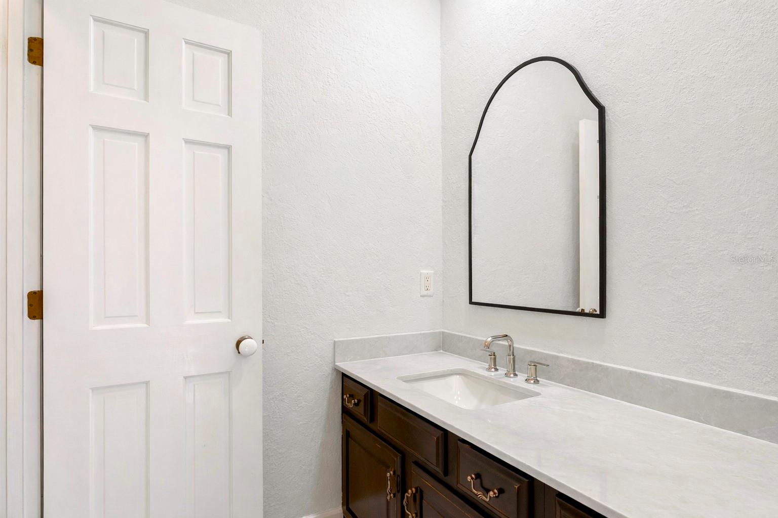 Image 40 of 57 For 1879 Arlington Court