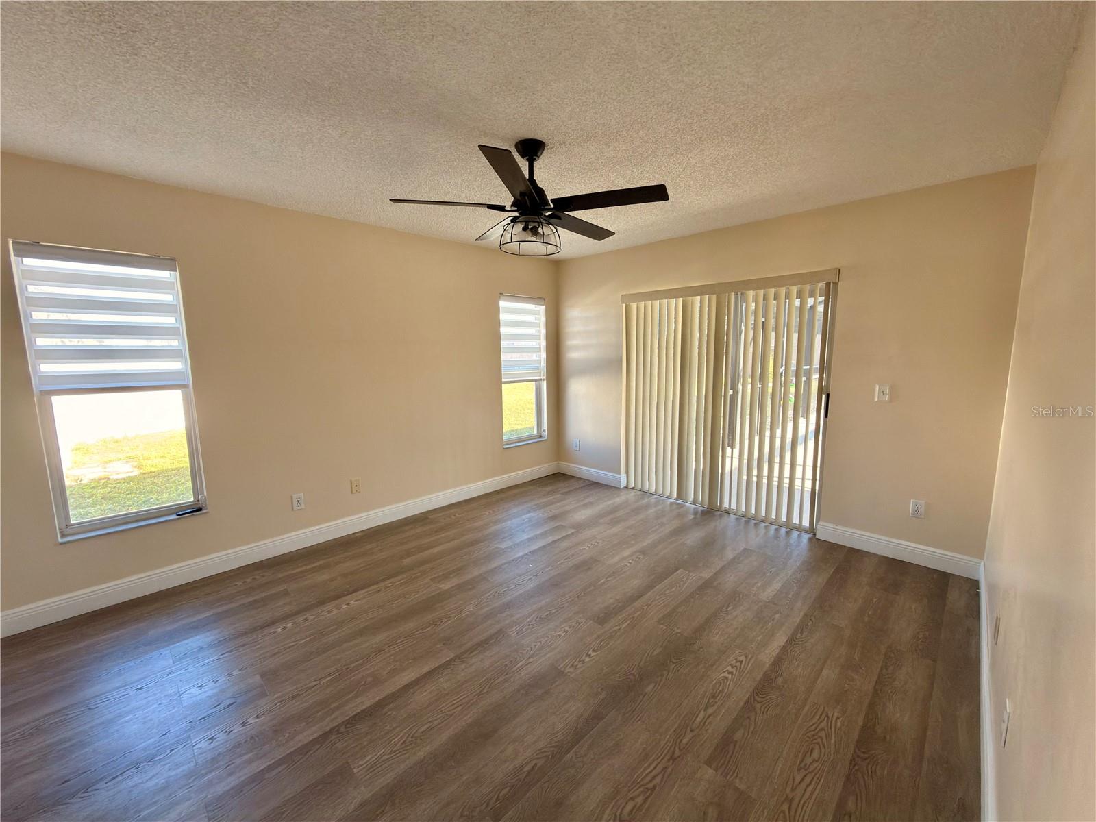 Image 12 of 28 For 5213 Heatherstone Court