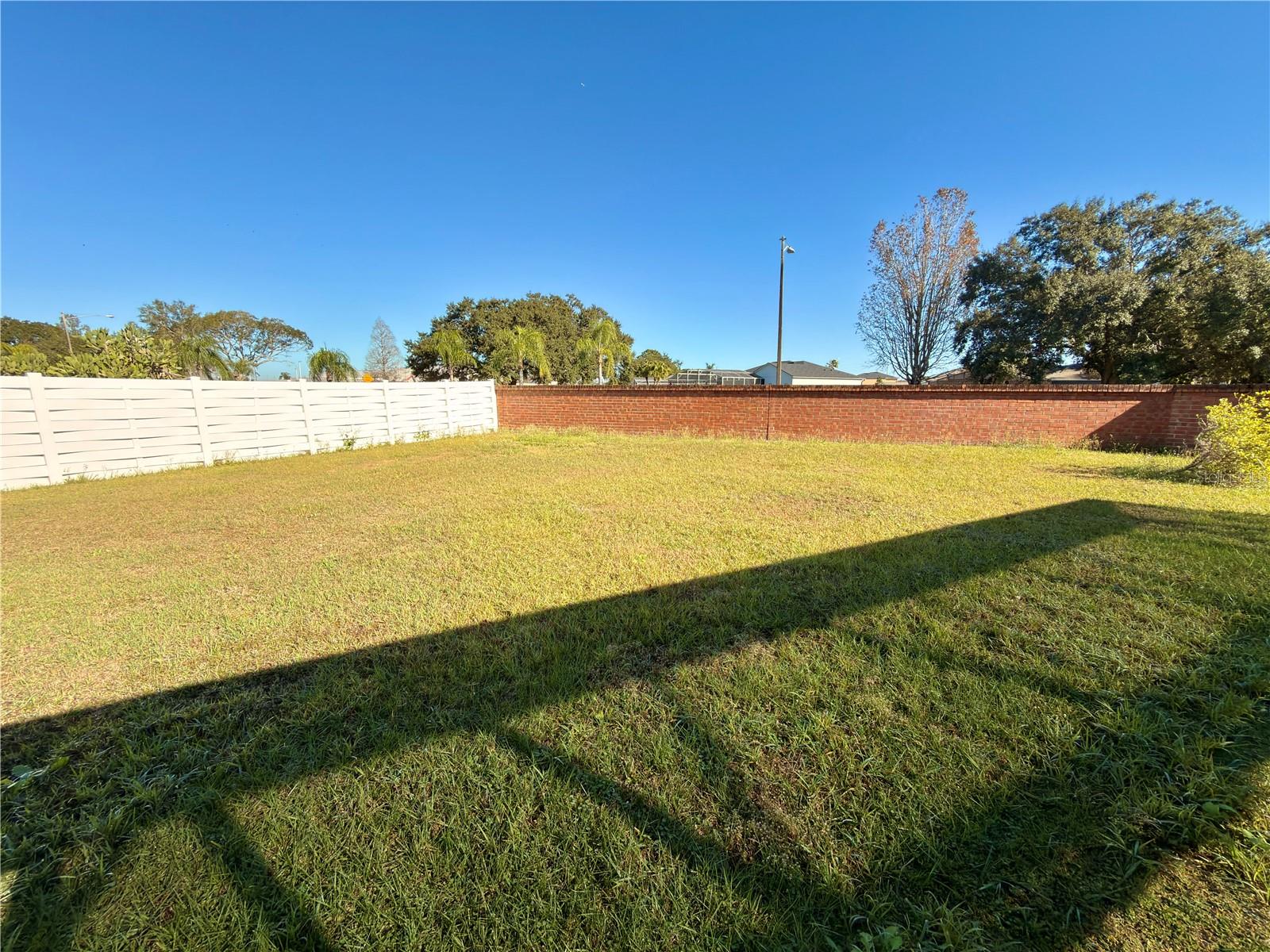 Image 24 of 28 For 5213 Heatherstone Court