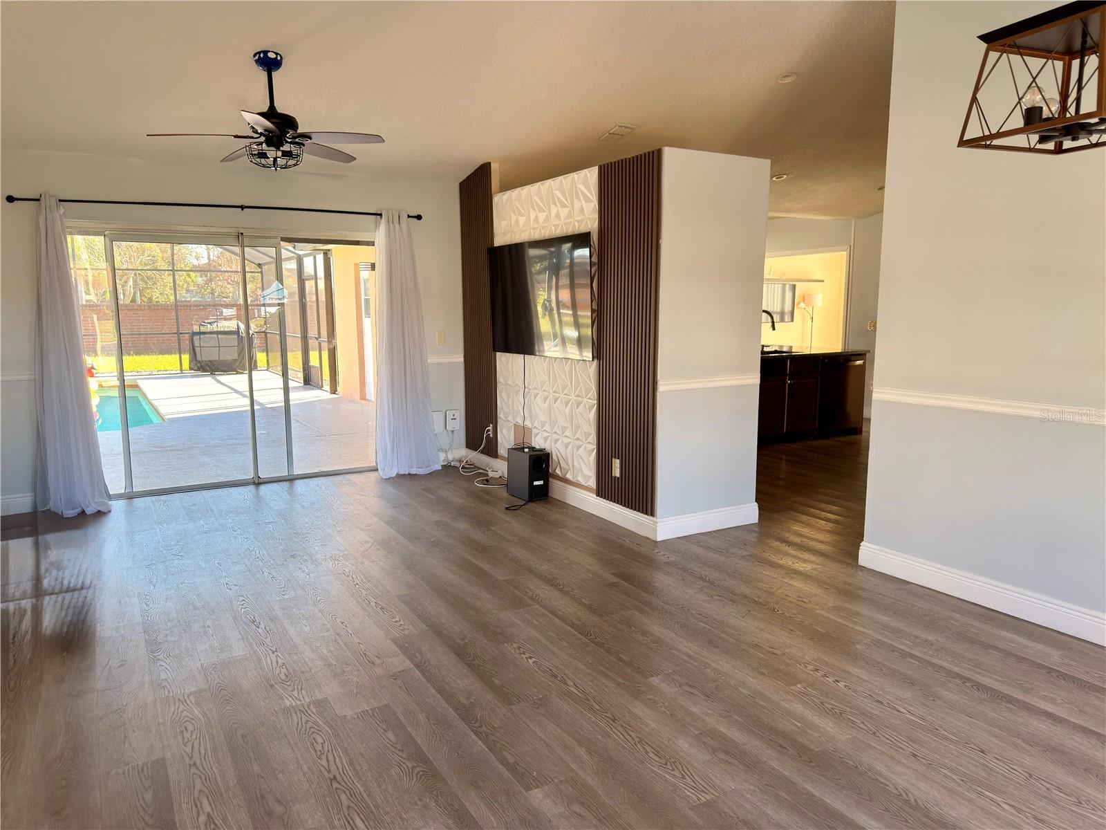 Image 5 of 28 For 5213 Heatherstone Court