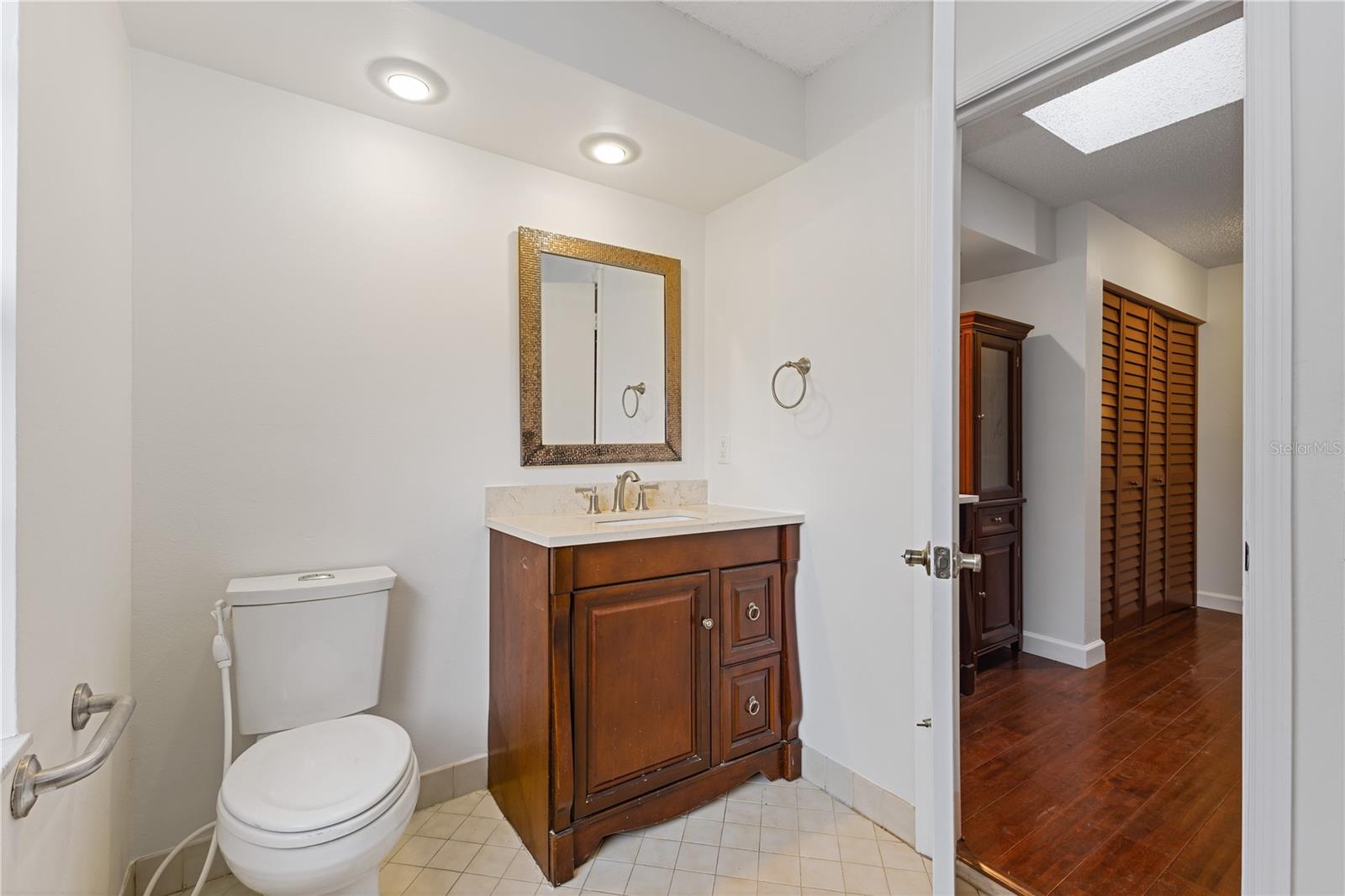 Image 14 of 21 For 7423 Elsworth Court