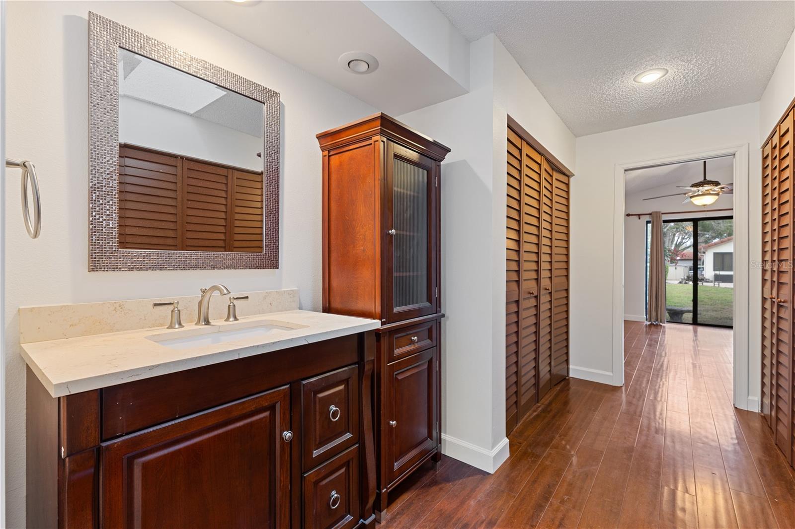 Image 15 of 21 For 7423 Elsworth Court