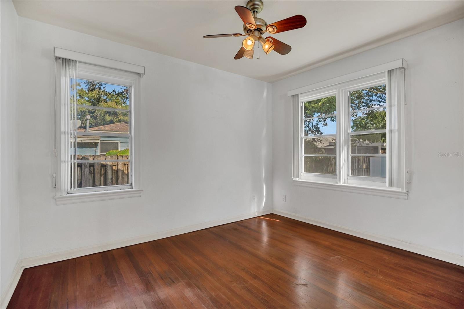 Image 14 of 23 For 505 Crystal Lake Drive