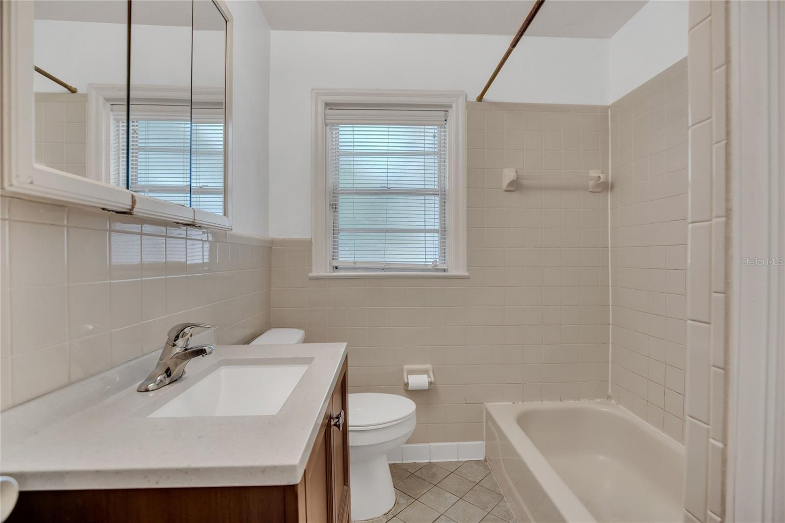 Image 16 of 23 For 505 Crystal Lake Drive