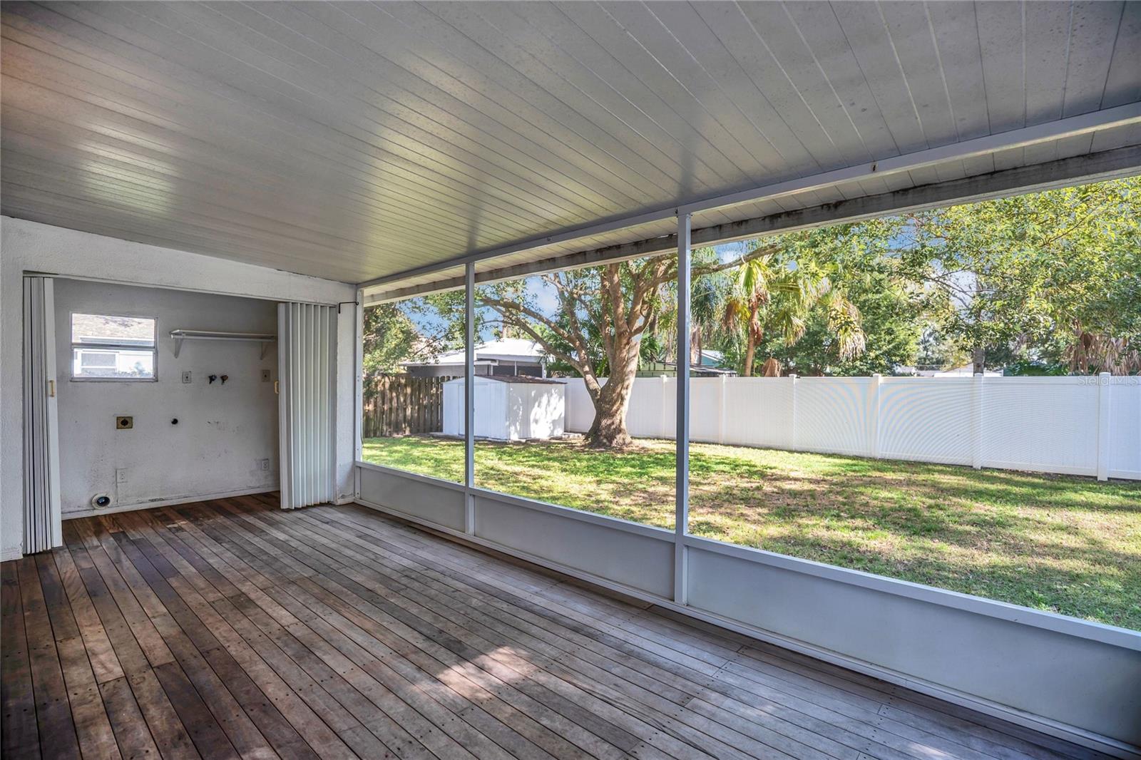 Image 17 of 23 For 505 Crystal Lake Drive