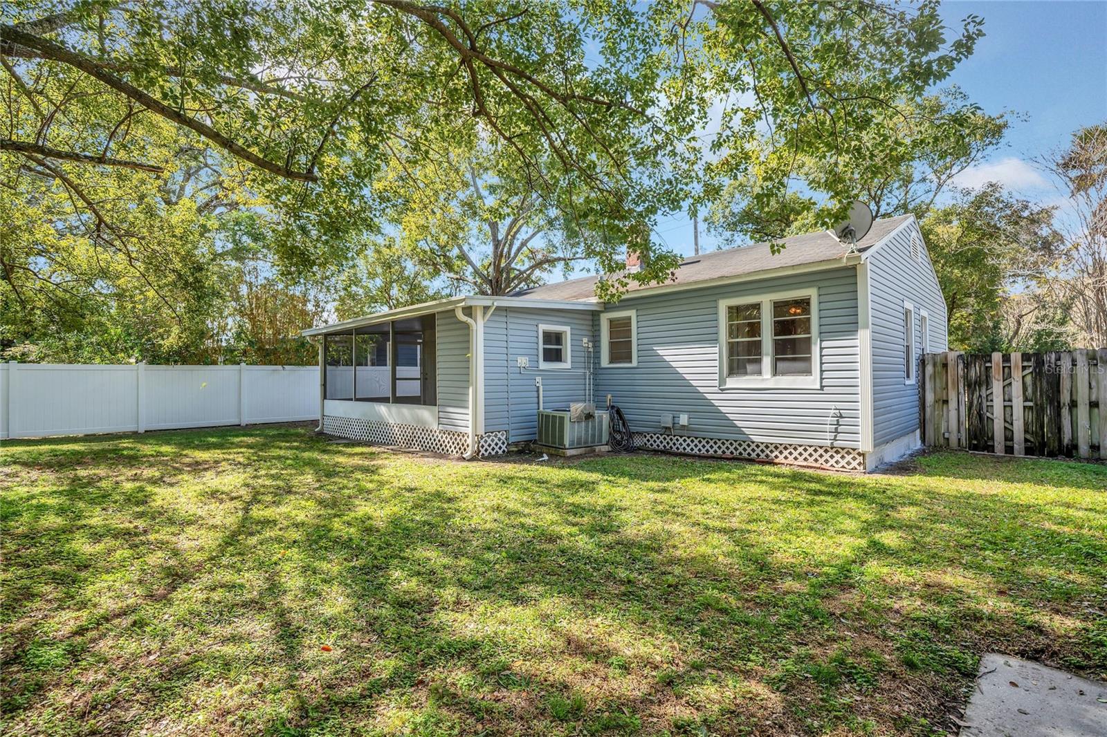 Image 22 of 23 For 505 Crystal Lake Drive