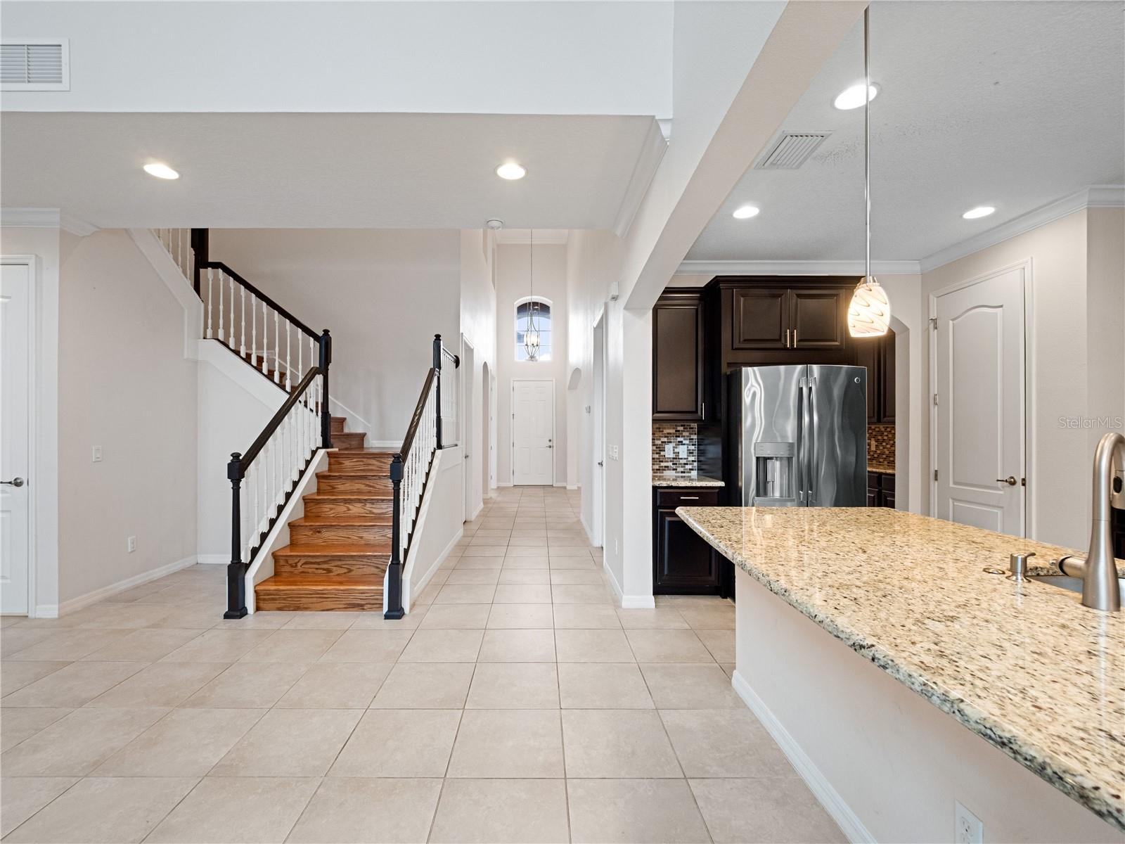 Image 30 of 39 For 2015 Sandy Garden Lane