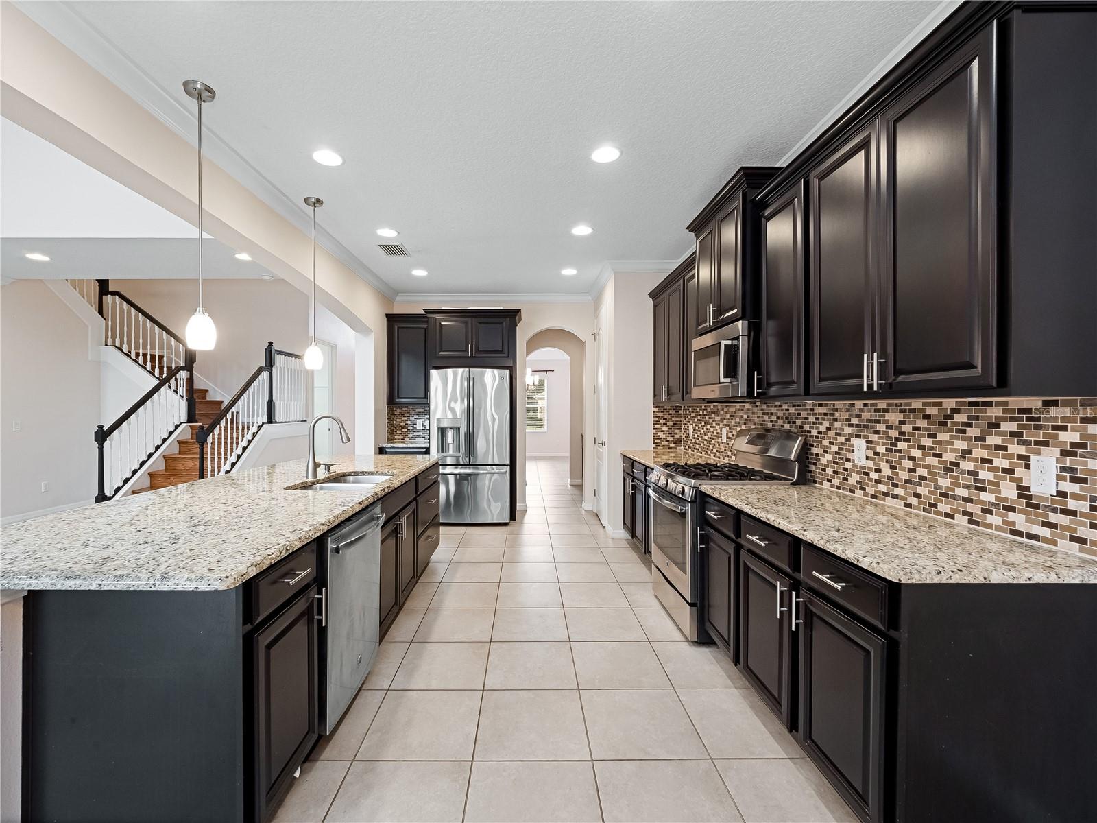 Image 7 of 39 For 2015 Sandy Garden Lane