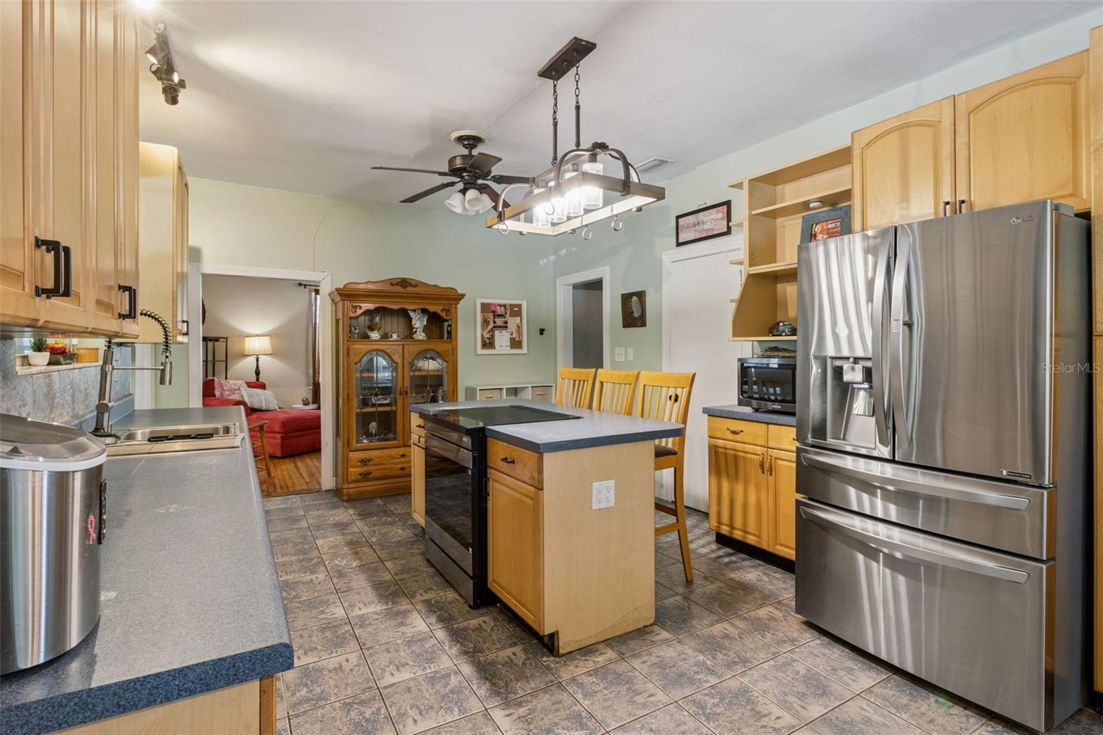 Image 10 of 37 For 3016 Albany Avenue