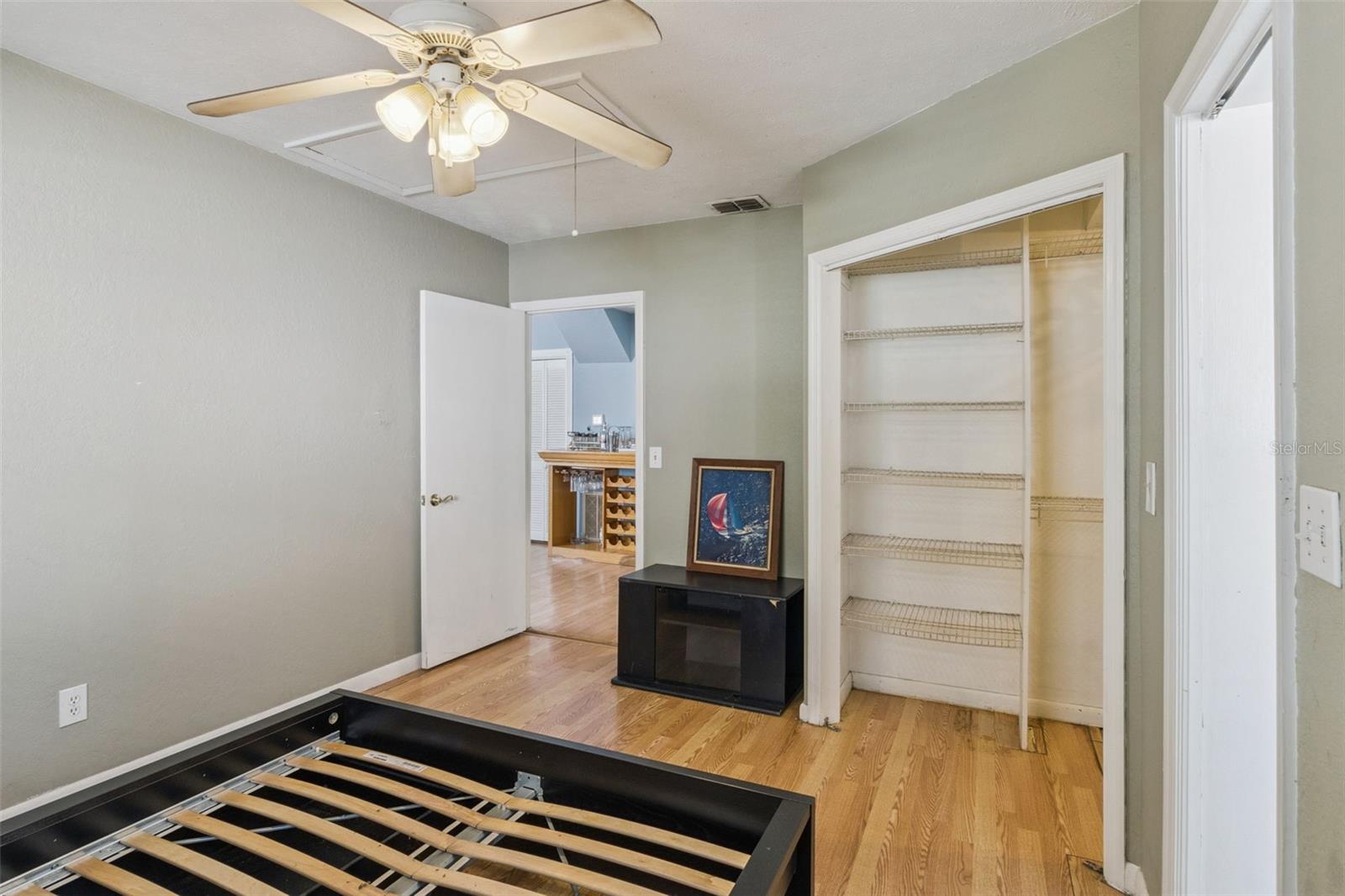 Image 27 of 37 For 3016 Albany Avenue