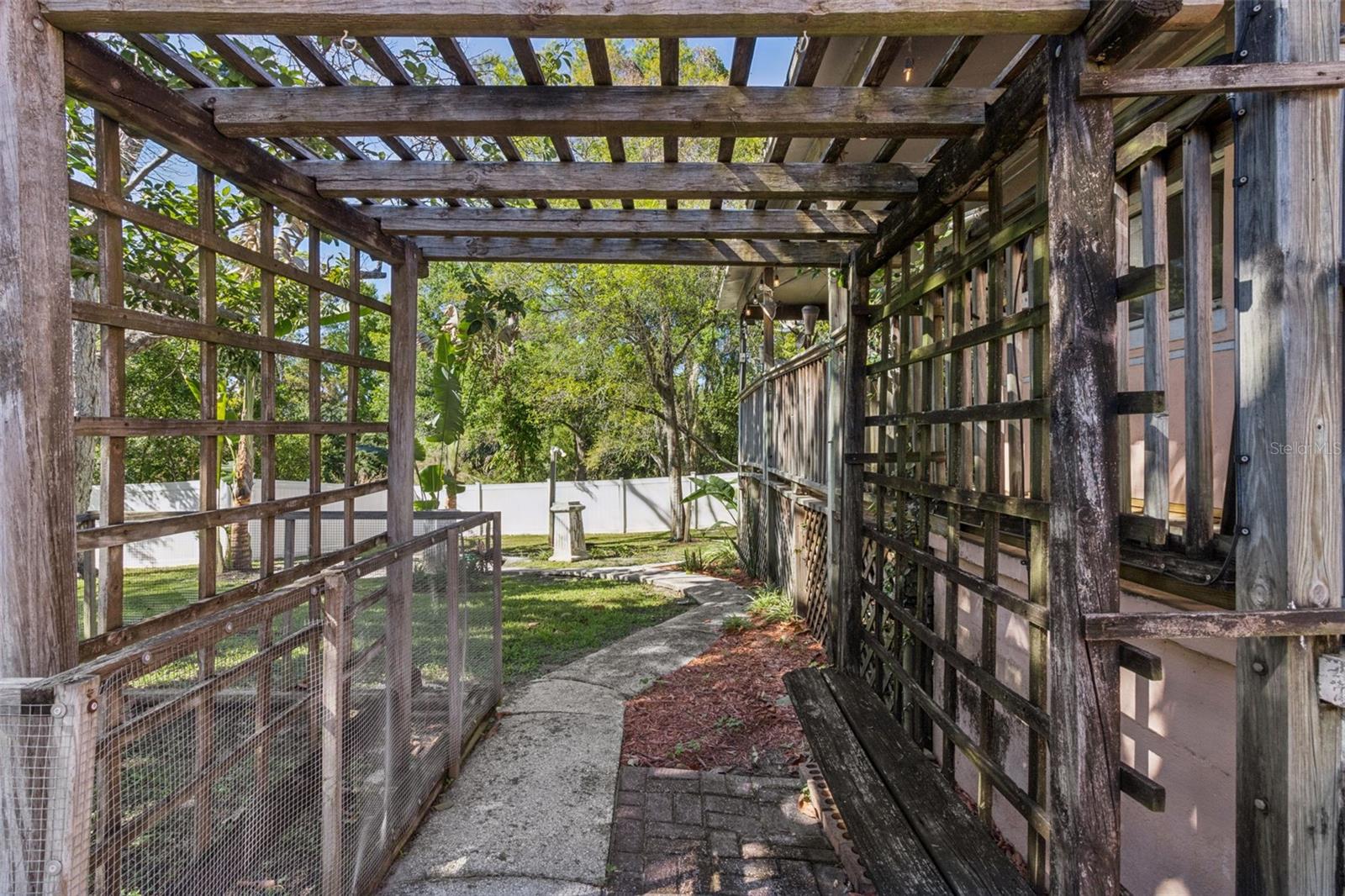 Image 32 of 37 For 3016 Albany Avenue