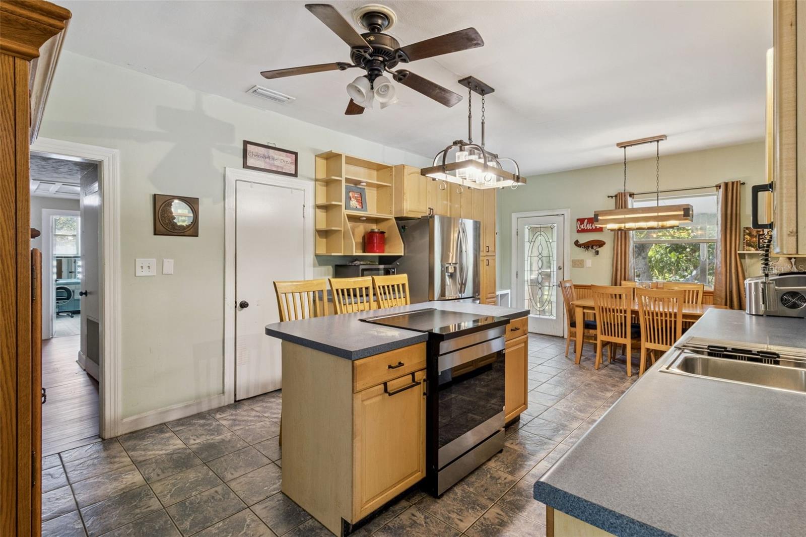 Image 9 of 37 For 3016 Albany Avenue