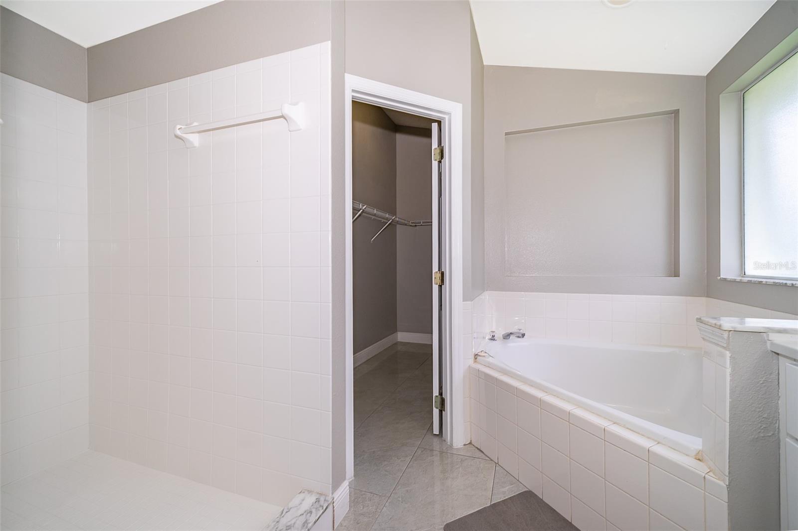 Image 16 of 30 For 207 Langham Drive