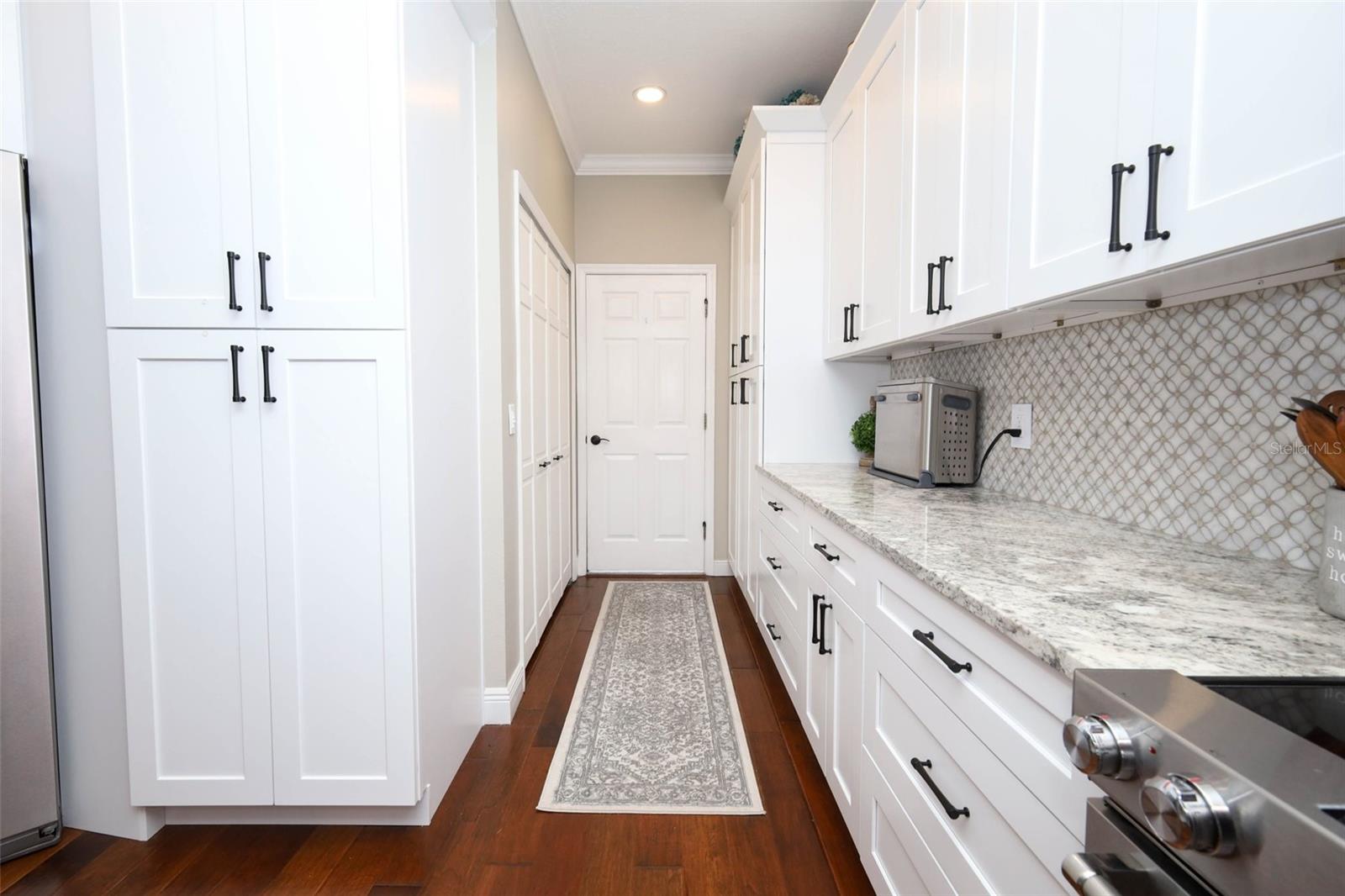 Image 12 of 61 For 488 Pickfair Terrace