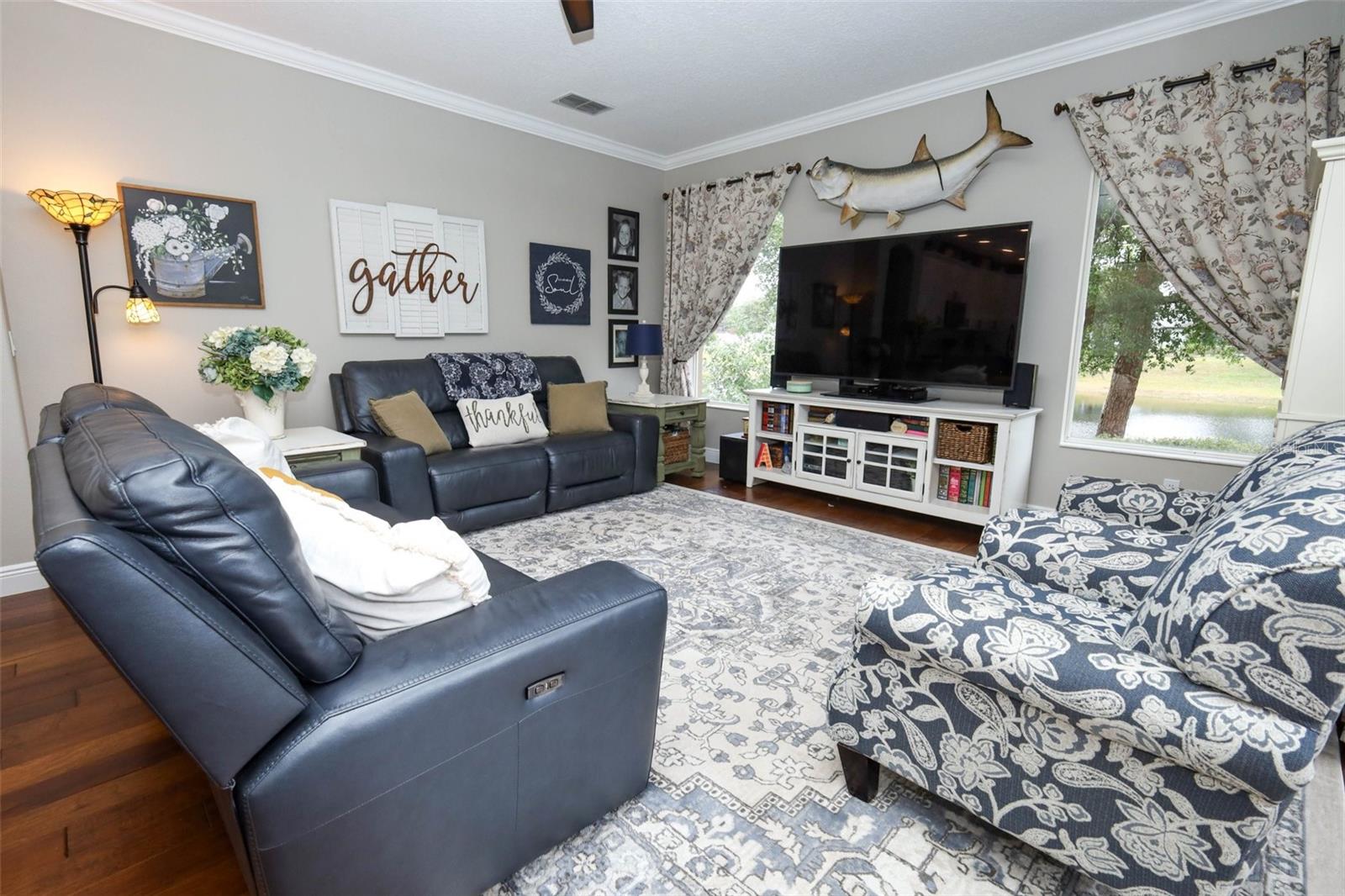 Image 16 of 61 For 488 Pickfair Terrace