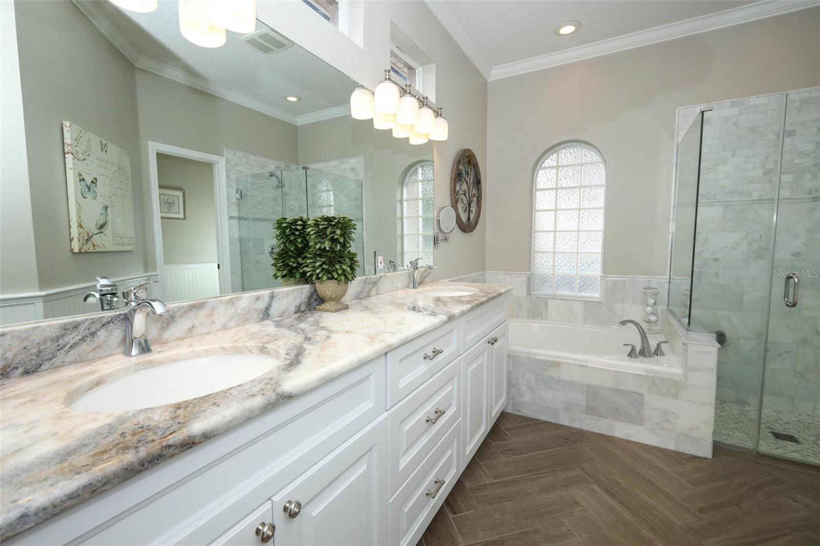 Image 25 of 61 For 488 Pickfair Terrace