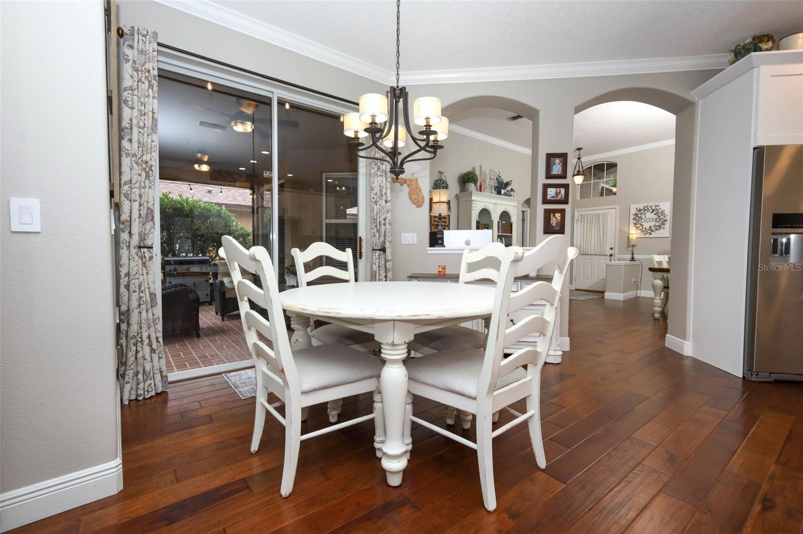 Image 9 of 61 For 488 Pickfair Terrace