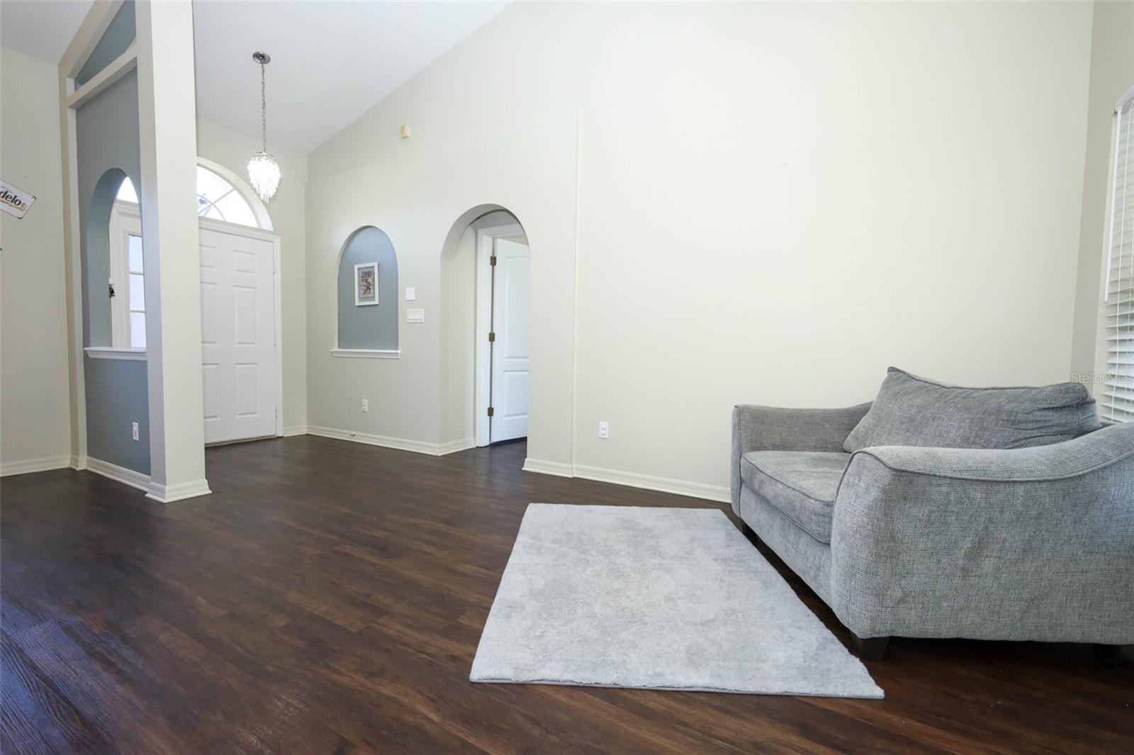 Image 14 of 41 For 200 Patrice Hope Street