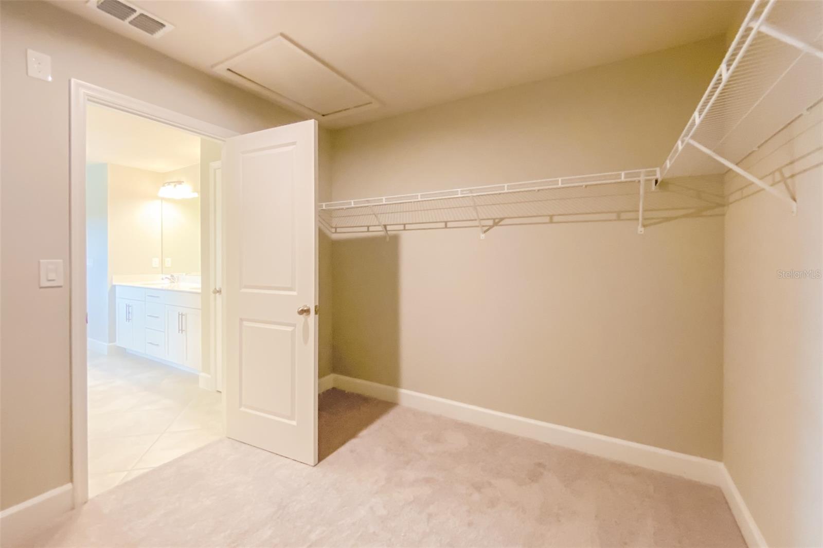 Image 25 of 40 For 13224 Orange Isle Drive