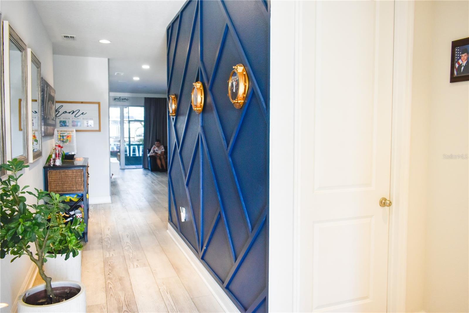 Image 11 of 91 For 180 Lake Smart Circle