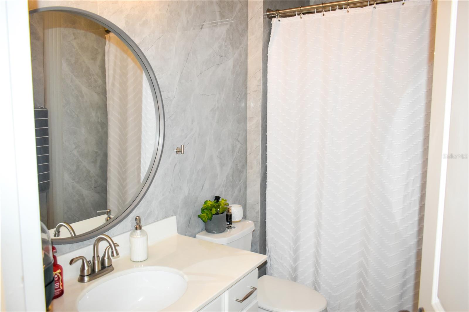 Image 16 of 91 For 180 Lake Smart Circle