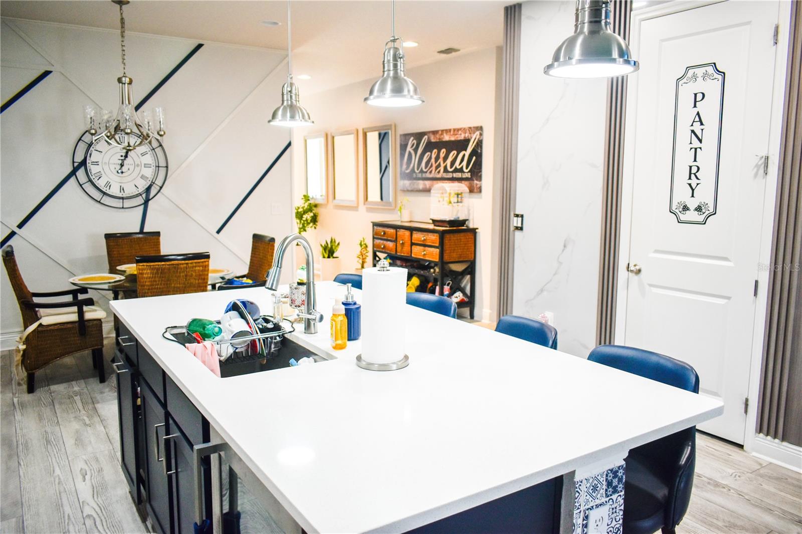 Image 24 of 91 For 180 Lake Smart Circle