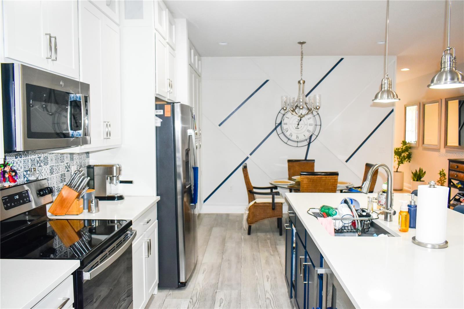 Image 29 of 91 For 180 Lake Smart Circle