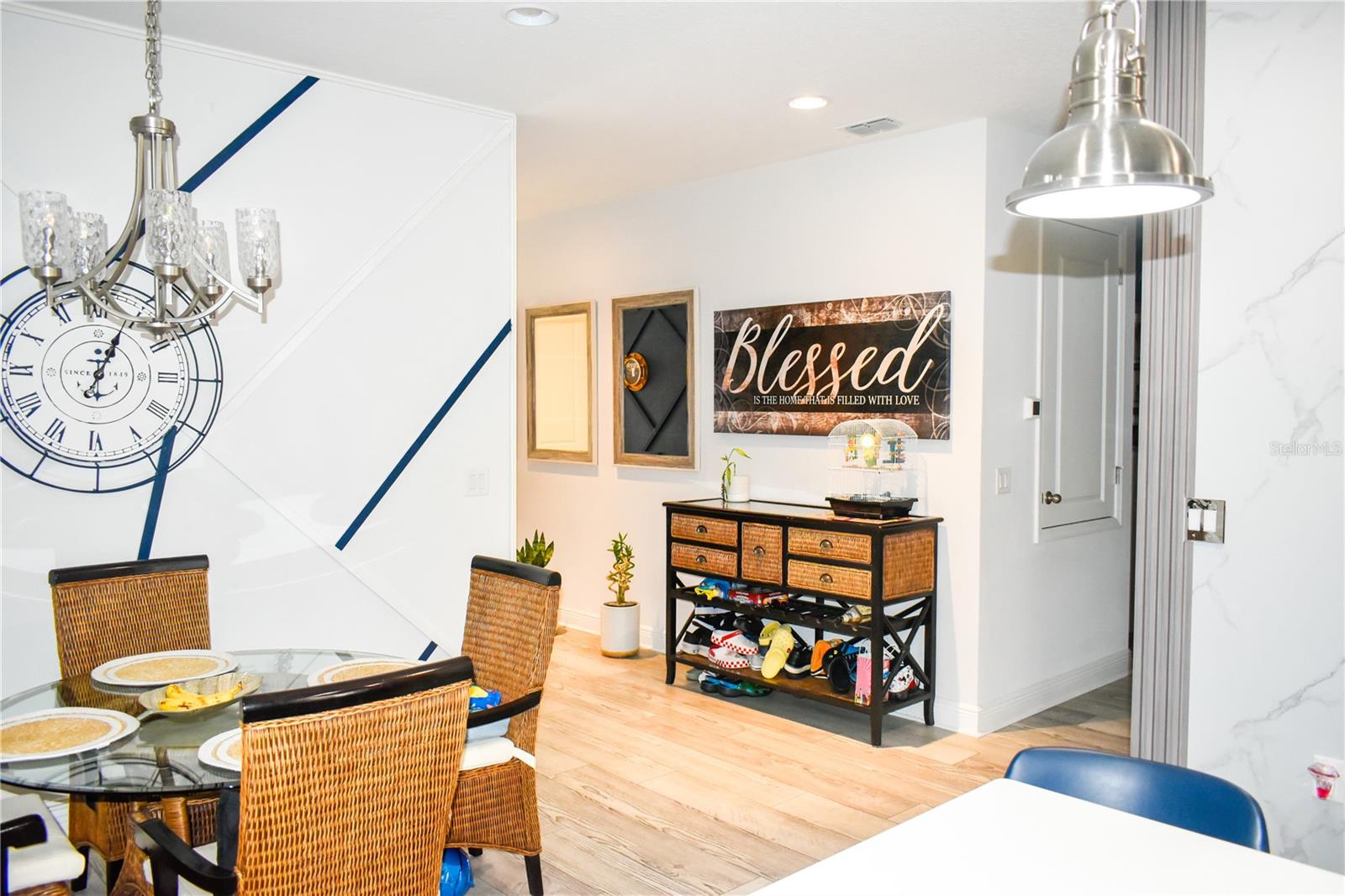 Image 31 of 91 For 180 Lake Smart Circle