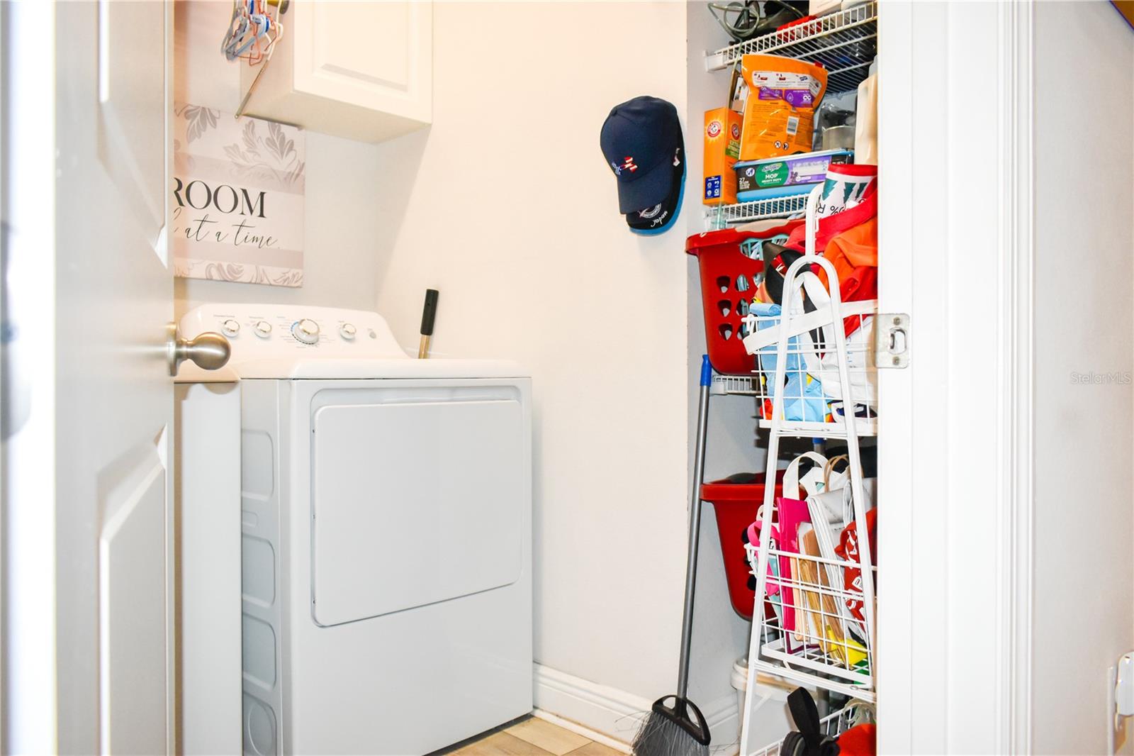 Image 37 of 91 For 180 Lake Smart Circle