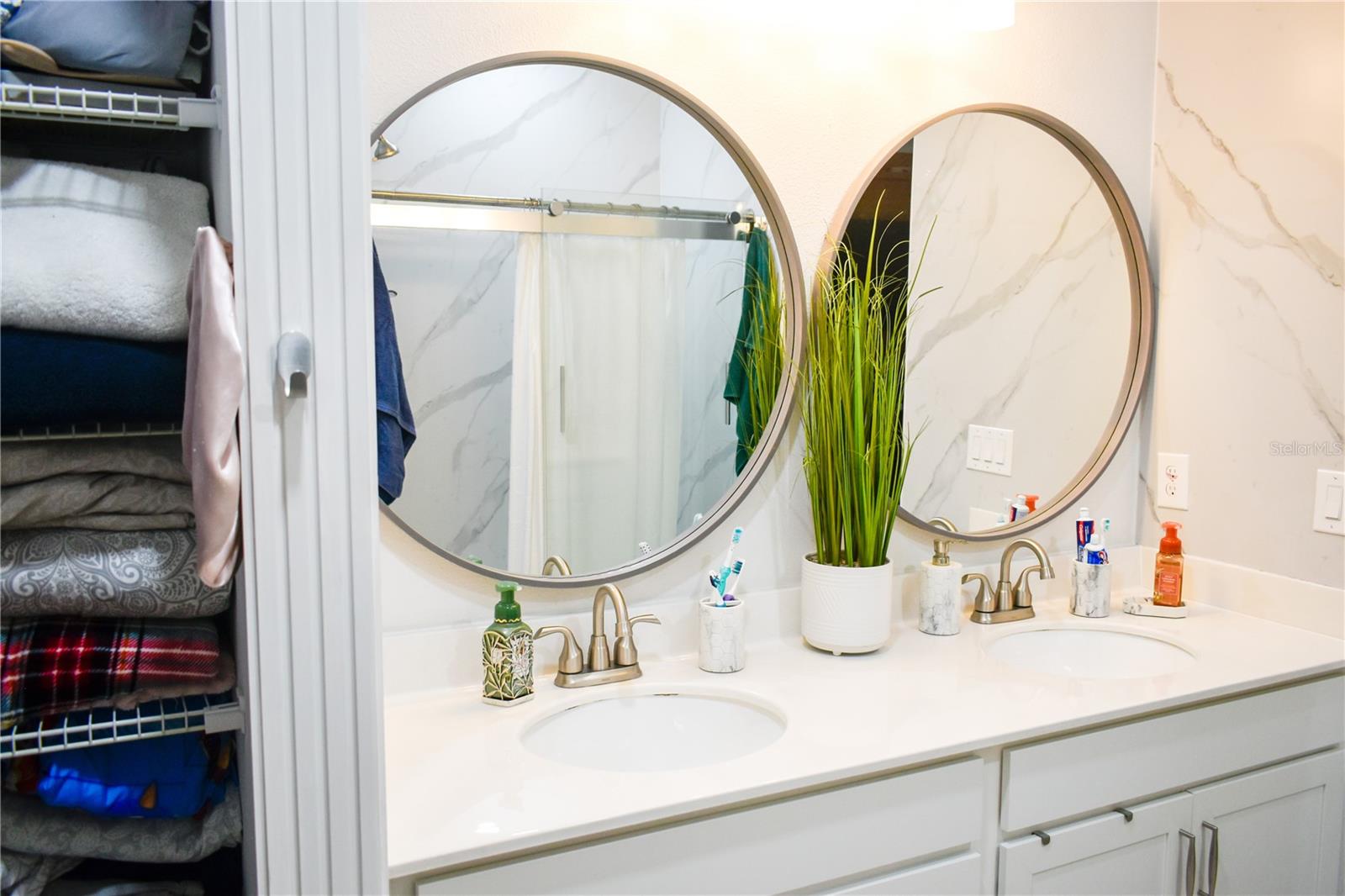 Image 46 of 91 For 180 Lake Smart Circle